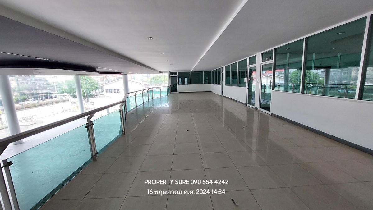 ให้เช่าโชว์รูมปทุมธานี รังสิต ธรรมศาสตร์ : ให้เช่า-ขายโชว์รูมรถยนต์ พร้อมศูนย์บริการขนาดใหญ่ #ลำลูกกา  ที่จอดรถกว่า 80 คัน เนื้อที่ 3-3-12 ไร่ พื้นที่ใช้สอยรวม 3,700 ตร.ม.