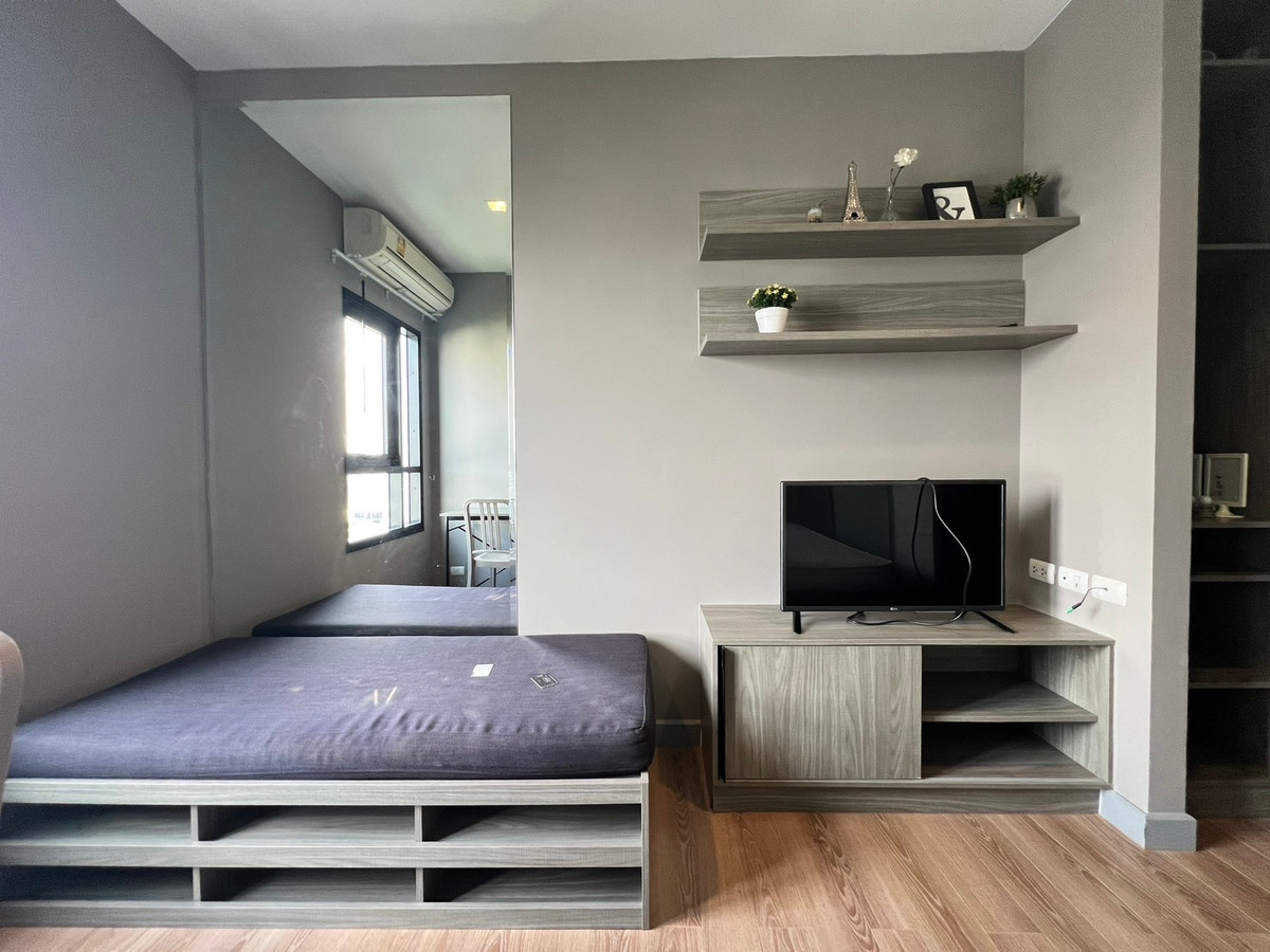 For SaleCondoLadprao, Central Ladprao : ⚡️Cheapest in the building⚡️Chapter one midtown ladprao 24 ⚡️Studio 24 Sqm🔥2.45 Mb, next to Mrt ladprao 0 meters, luxury project, great central area, if interested, contact Putter 0928895628