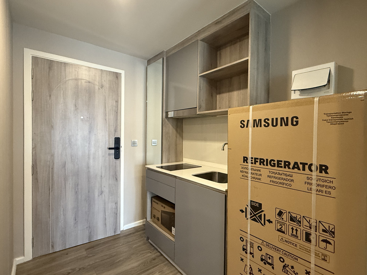 For SaleCondoSriracha Laem Chabang Ban Bueng : ✨ ATMOZ SERENE special promotion 🔥 Register today and receive gold for every unit. Ready to win the BYD electric train, good location, close to industrial estates and amenities, starting at 1.59 million 📞 093-168-1685 💚 LINE: @whitesand