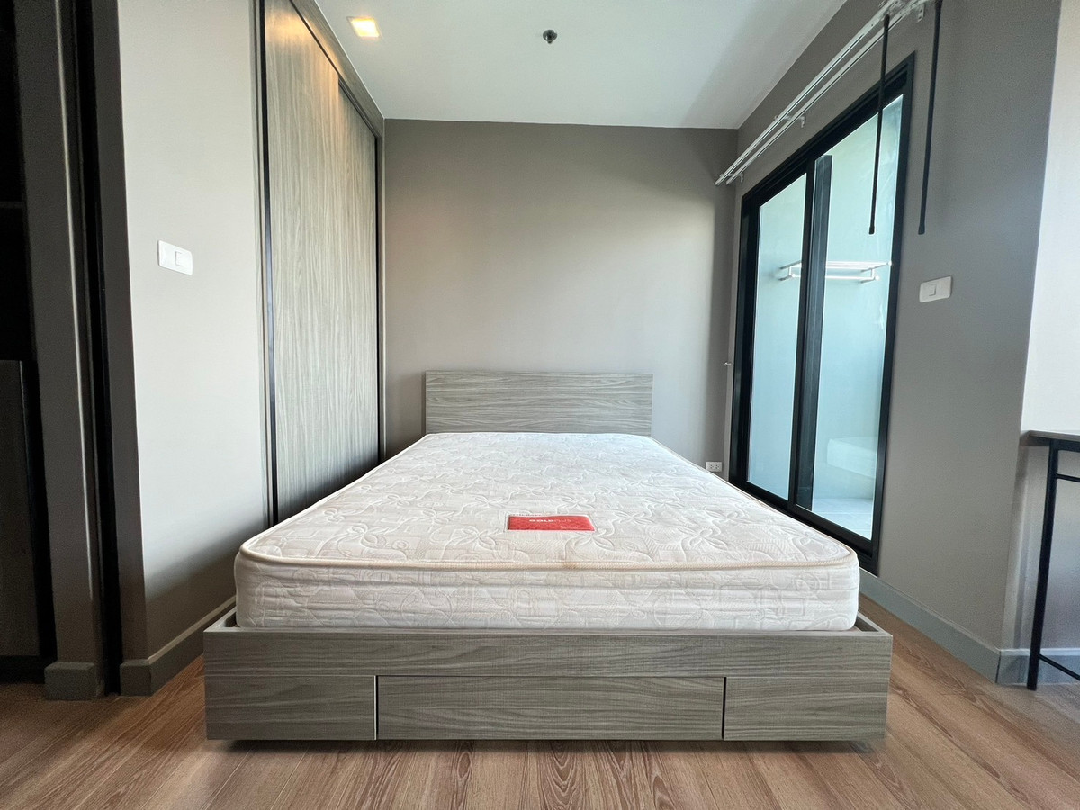 For SaleCondoLadprao, Central Ladprao : ⚡️Cheapest in the building⚡️Chapter one midtown ladprao 24 ⚡️Studio 24 Sqm🔥2.45 Mb, next to Mrt ladprao 0 meters, luxury project, great central area, if interested, contact Putter 0928895628