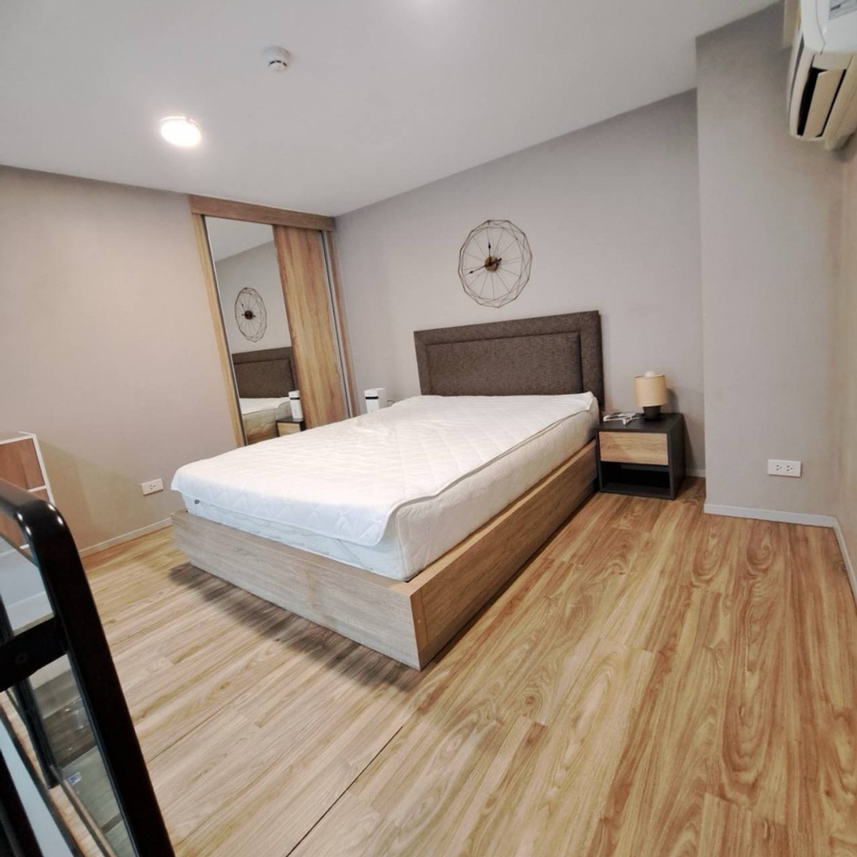 ให้เช่าคอนโดสาทร นราธิวาส : For Rent Loft Unit @Blossom Sathorn