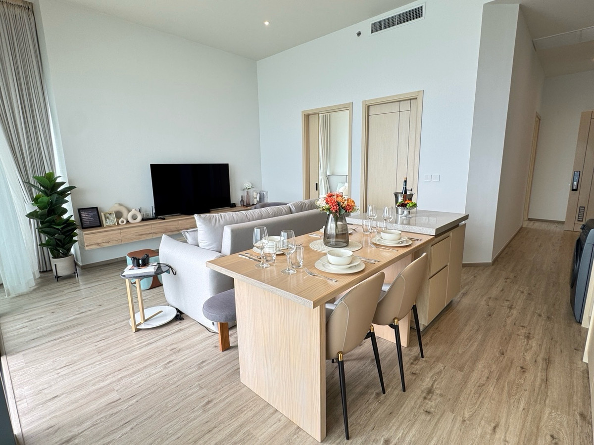 ให้เช่าคอนโดพัทยา บางแสน ชลบุรี สัตหีบ : 2 Bedroom with Private Jacuzzi Pool and Private Elevator - Arom Wongamat Pattaya