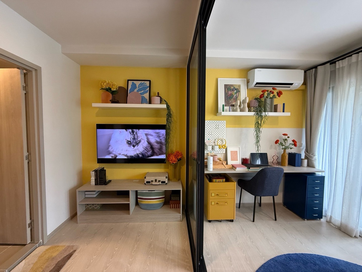 For SaleCondoPathum Thani,Rangsit, Thammasat : Whether you want to live in it yourself or rent it out, its worth it. There is a shuttle to the university, fully furnished, 7% Jewish, great value.