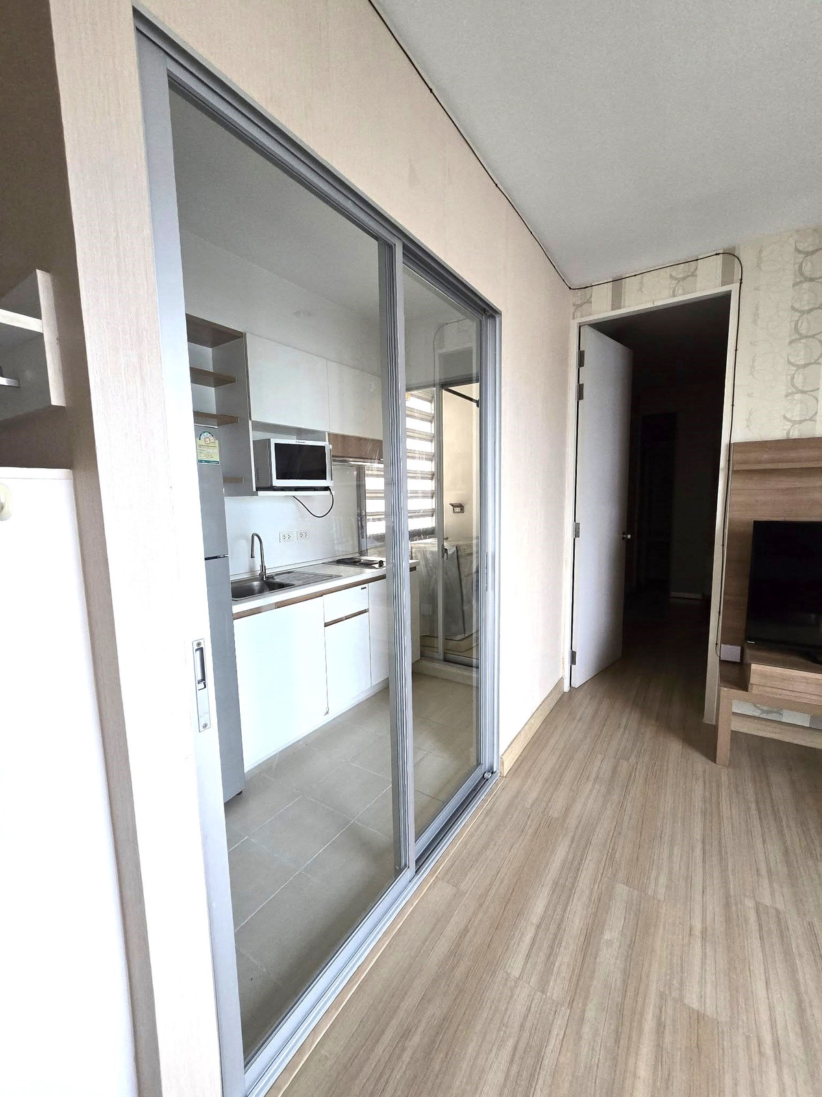 For RentCondoBangna, Bearing, Lasalle : For rent 1 bedroom, 15th Floor, The Parkland Srinakarin Lakeside, close to MRT Si Lasalle