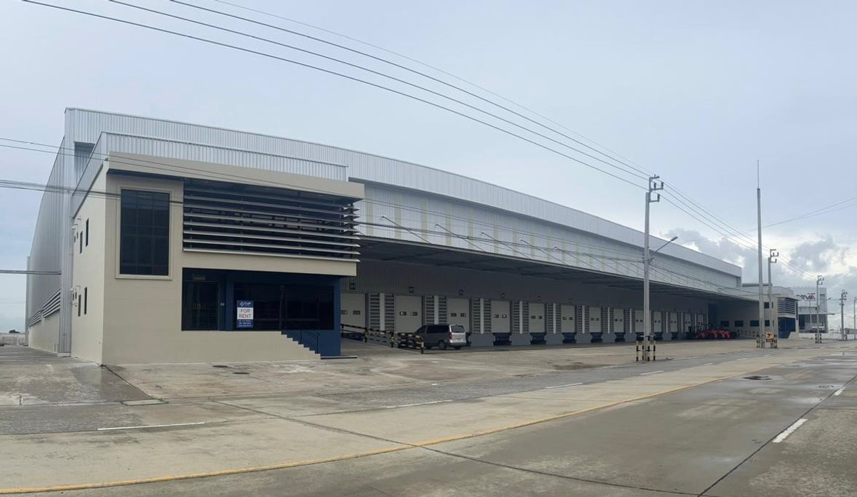 For RentFactorySamut Prakan,Samrong : Stand Alone Factory with two story office for rent in Teparak, Bangpli area, 8,431 sqm, 8 Rai, Purple Zone.