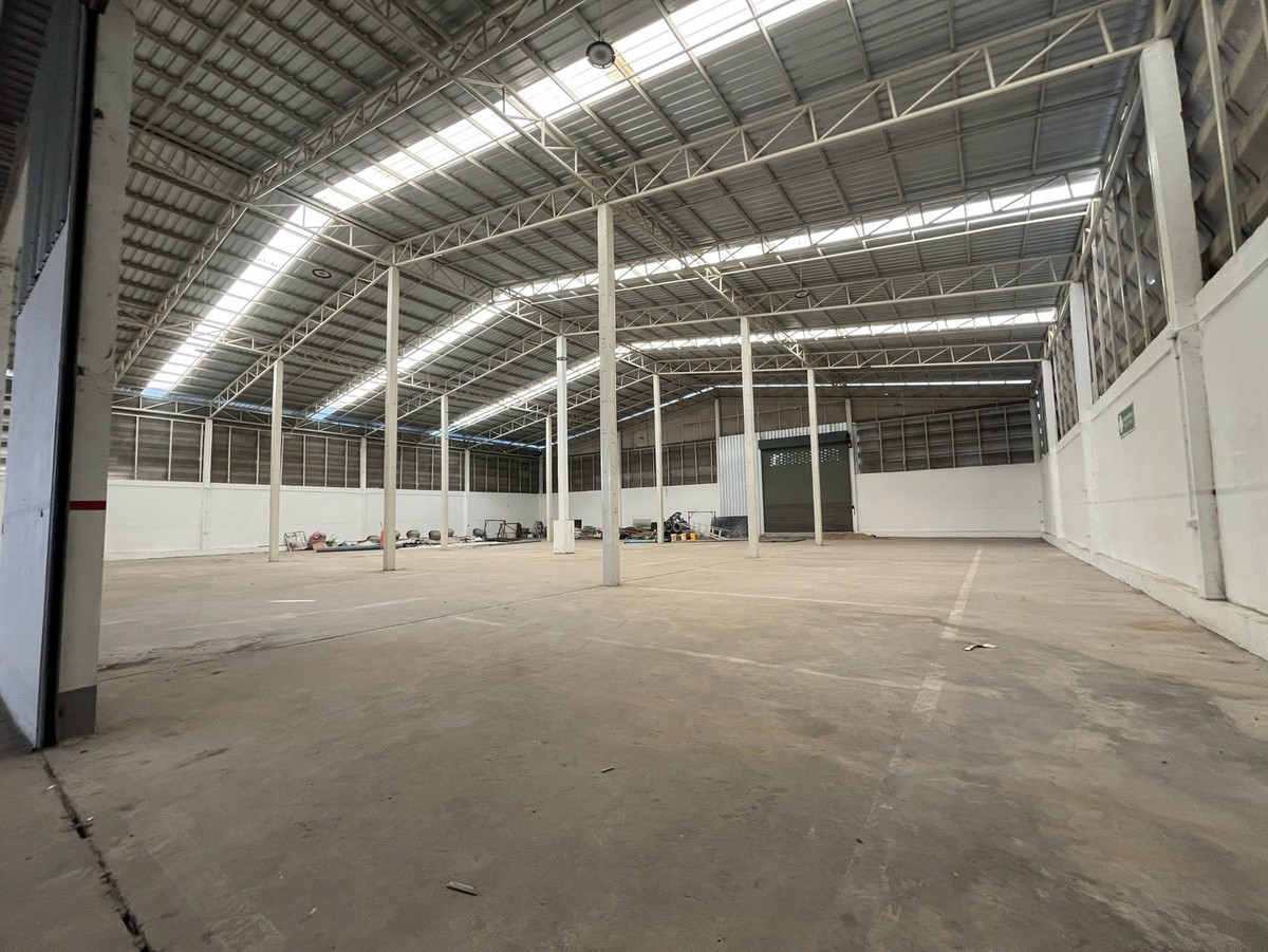 ให้เช่าโกดังนวมินทร์ รามอินทรา : โกดัง 1,744 ตารางเมตร รามอินทรา 109 : FULFILLMEMT / LOGISTIC HUB / DISTRIBUTION / ASSEMBLY / ONLINE SELLER OR ECOMMERCE • WAREHOUSE