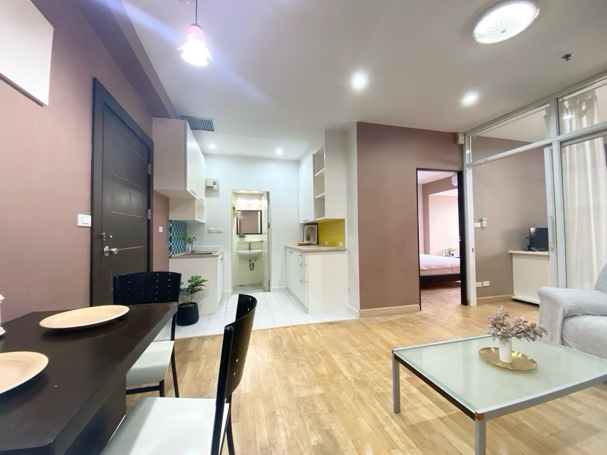 For RentCondoVipawadee, Don Mueang, Lak Si : Condo for rent, Baan Prachaniwet, Building 2, corner room, Rare Item, 2 bedrooms, decorated, ready to move in. Near Bon Marche market