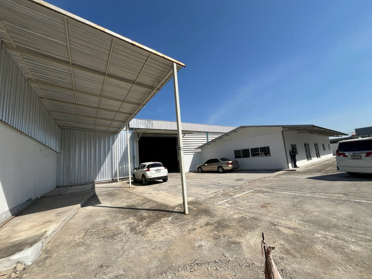 ให้เช่าโกดังนวมินทร์ รามอินทรา : โกดัง 1,744 ตารางเมตร รามอินทรา 109 : FULFILLMEMT / LOGISTIC HUB / DISTRIBUTION / ASSEMBLY / ONLINE SELLER OR ECOMMERCE • WAREHOUSE