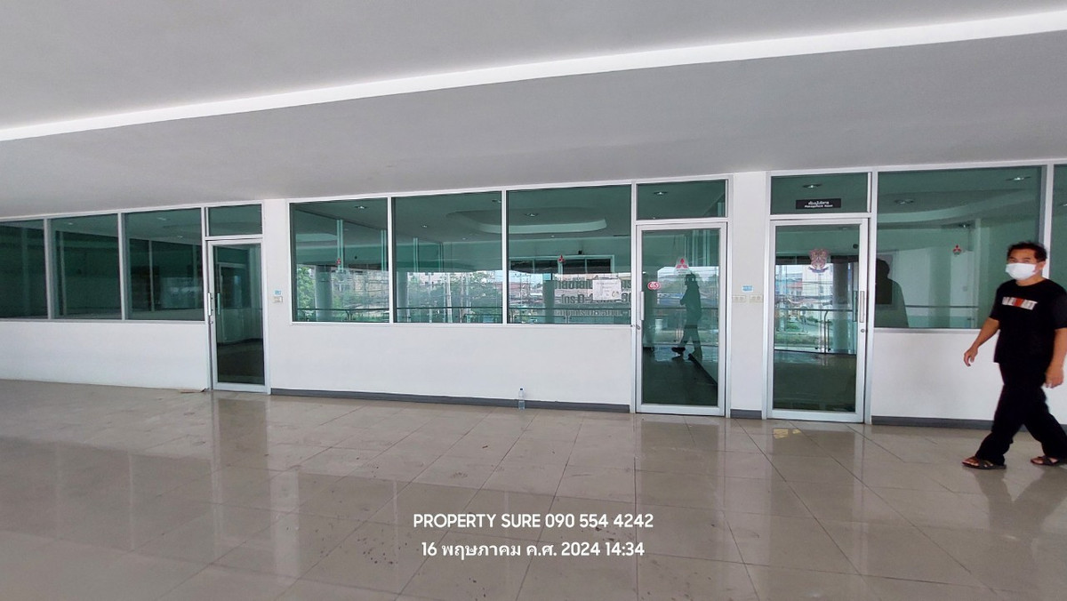 ให้เช่าโชว์รูมปทุมธานี รังสิต ธรรมศาสตร์ : ให้เช่า-ขายโชว์รูมรถยนต์ พร้อมศูนย์บริการขนาดใหญ่ #ลำลูกกา  ที่จอดรถกว่า 80 คัน เนื้อที่ 3-3-12 ไร่ พื้นที่ใช้สอยรวม 3,700 ตร.ม.