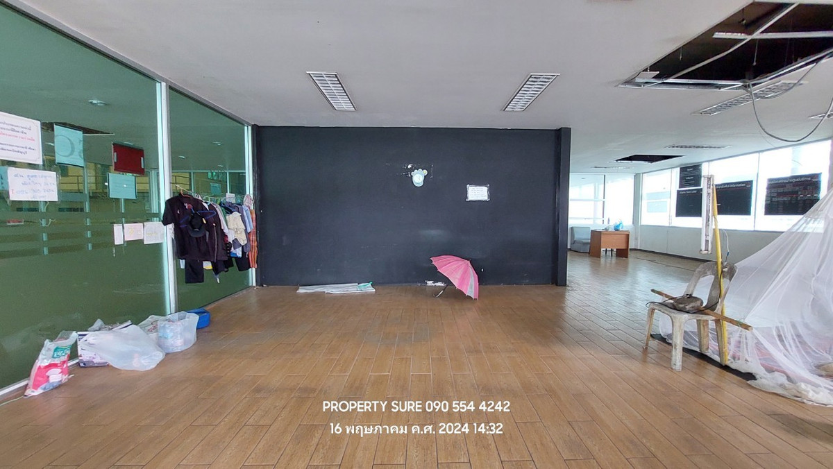 ให้เช่าโชว์รูมปทุมธานี รังสิต ธรรมศาสตร์ : ให้เช่า-ขายโชว์รูมรถยนต์ พร้อมศูนย์บริการขนาดใหญ่ #ลำลูกกา  ที่จอดรถกว่า 80 คัน เนื้อที่ 3-3-12 ไร่ พื้นที่ใช้สอยรวม 3,700 ตร.ม.