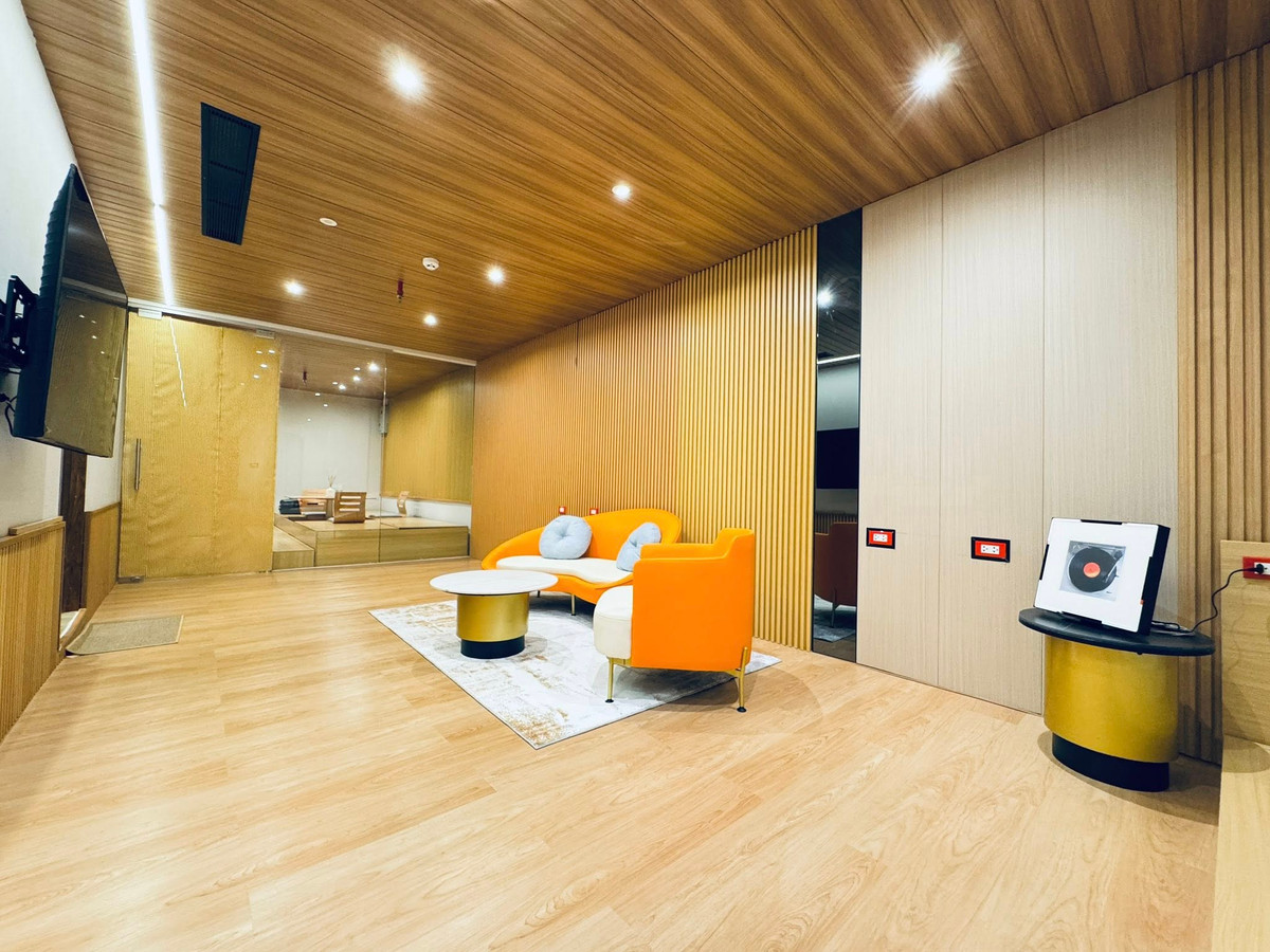 For RentCondoSilom, Saladaeng, Bangrak : State Tower for Sale 63sqm 1Bedroom 1Bathroom 50,000 per month