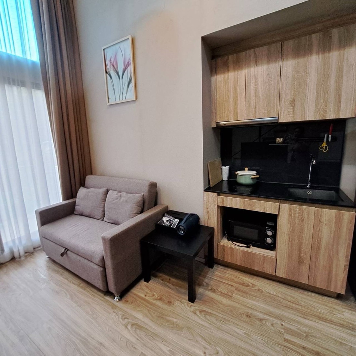 ให้เช่าคอนโดสาทร นราธิวาส : For Rent Loft Unit @Blossom Sathorn