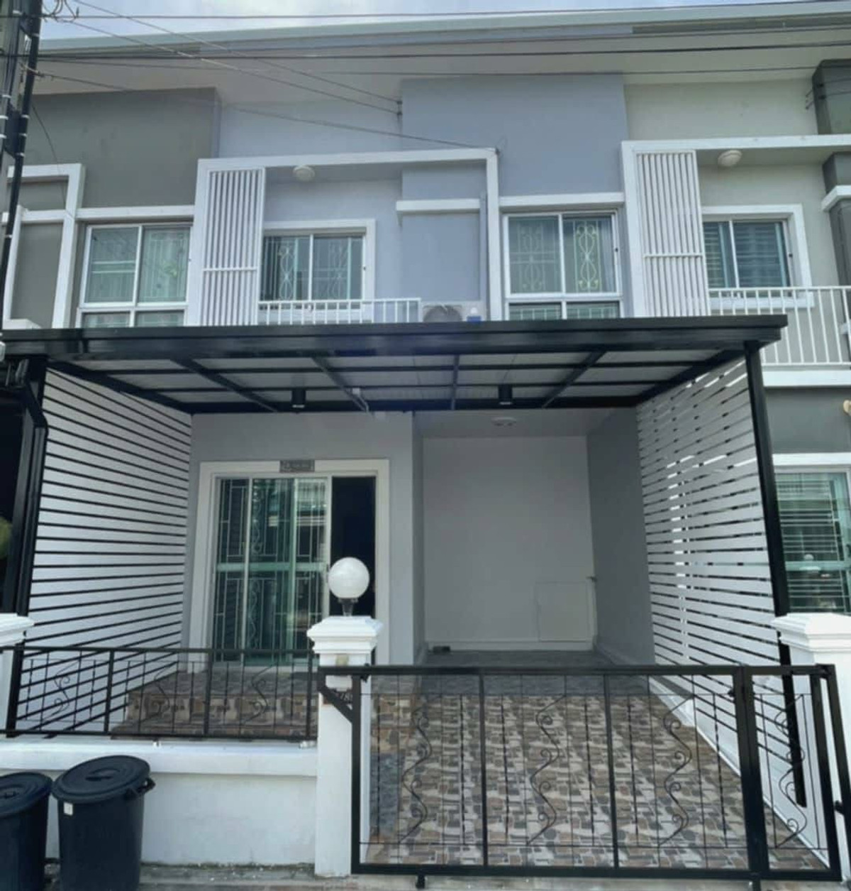 For RentTownhomeSamut Prakan,Samrong : Townhome for rent, newly renovated, Baan Niran 16, Wat Sriwaree Road, near Huachiew University.