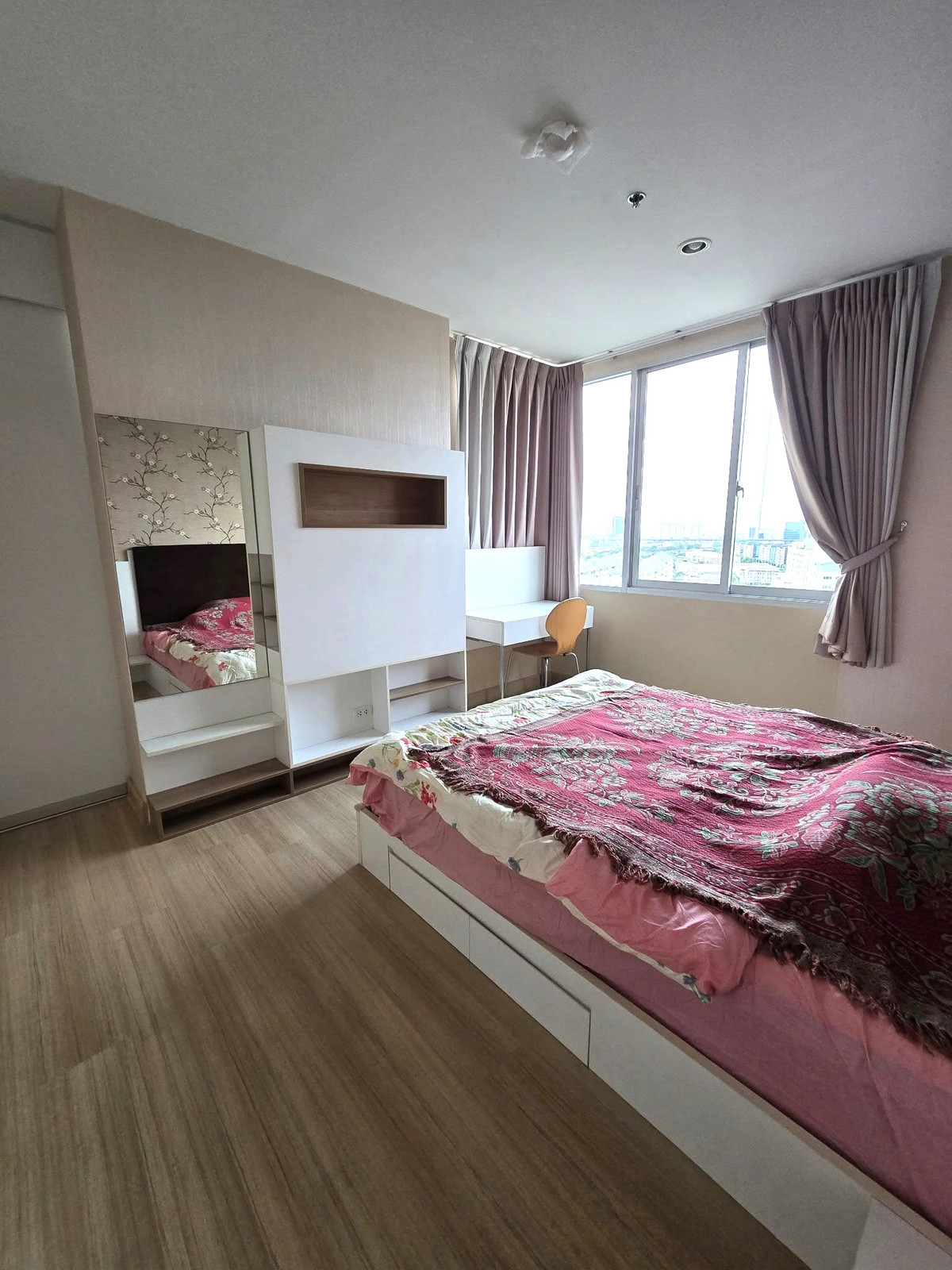 For RentCondoBangna, Bearing, Lasalle : For rent 1 bedroom, 15th Floor, The Parkland Srinakarin Lakeside, close to MRT Si Lasalle