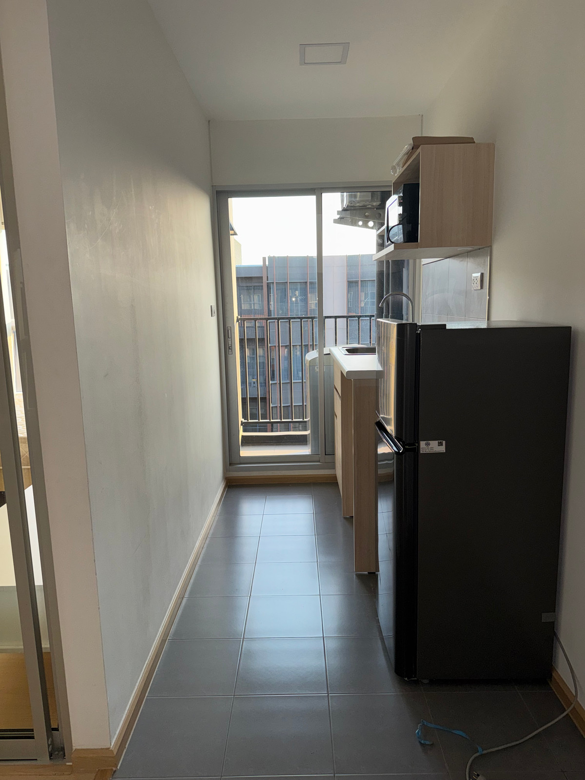 ให้เช่าคอนโดปทุมธานี รังสิต ธรรมศาสตร์ : ✅ ว่าง! พร้อมเข้าอยู่ Plum Fresh 🌟  ค่าเช่าถูกสุด! 7,500 บาท/เดือน 🛏 1 ห้องนอนบานสไลด์  📏 26 ตร.ม. 🏙️ ตึก A ชั้น 3 ตึก B ชั้น 8 เลขที่ห้องดี 🚫 ไม่รับ Co-Agent