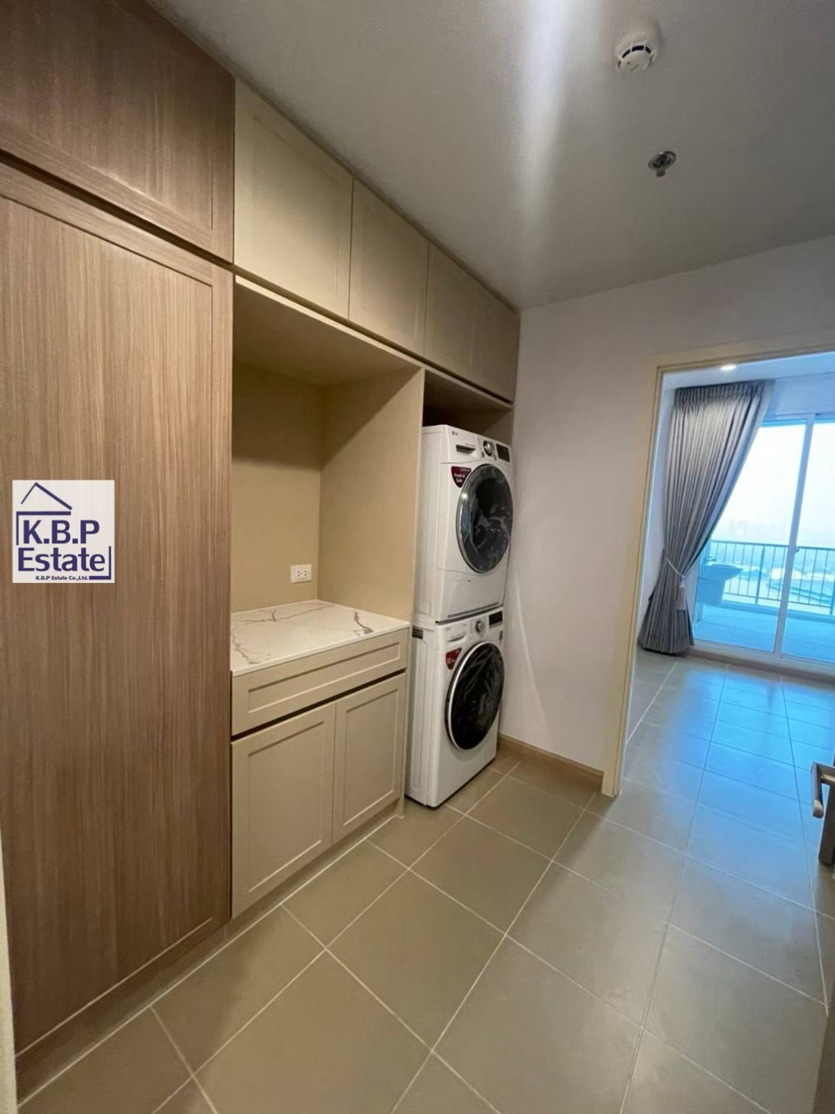 For RentCondoRama3 (Riverside),Satupadit : SUPALAI RIVER GRAND RAMA3/ Area Laght Room 288 Sqm. 3+1Beds 3Baths -Ready to Move Call:0645254286