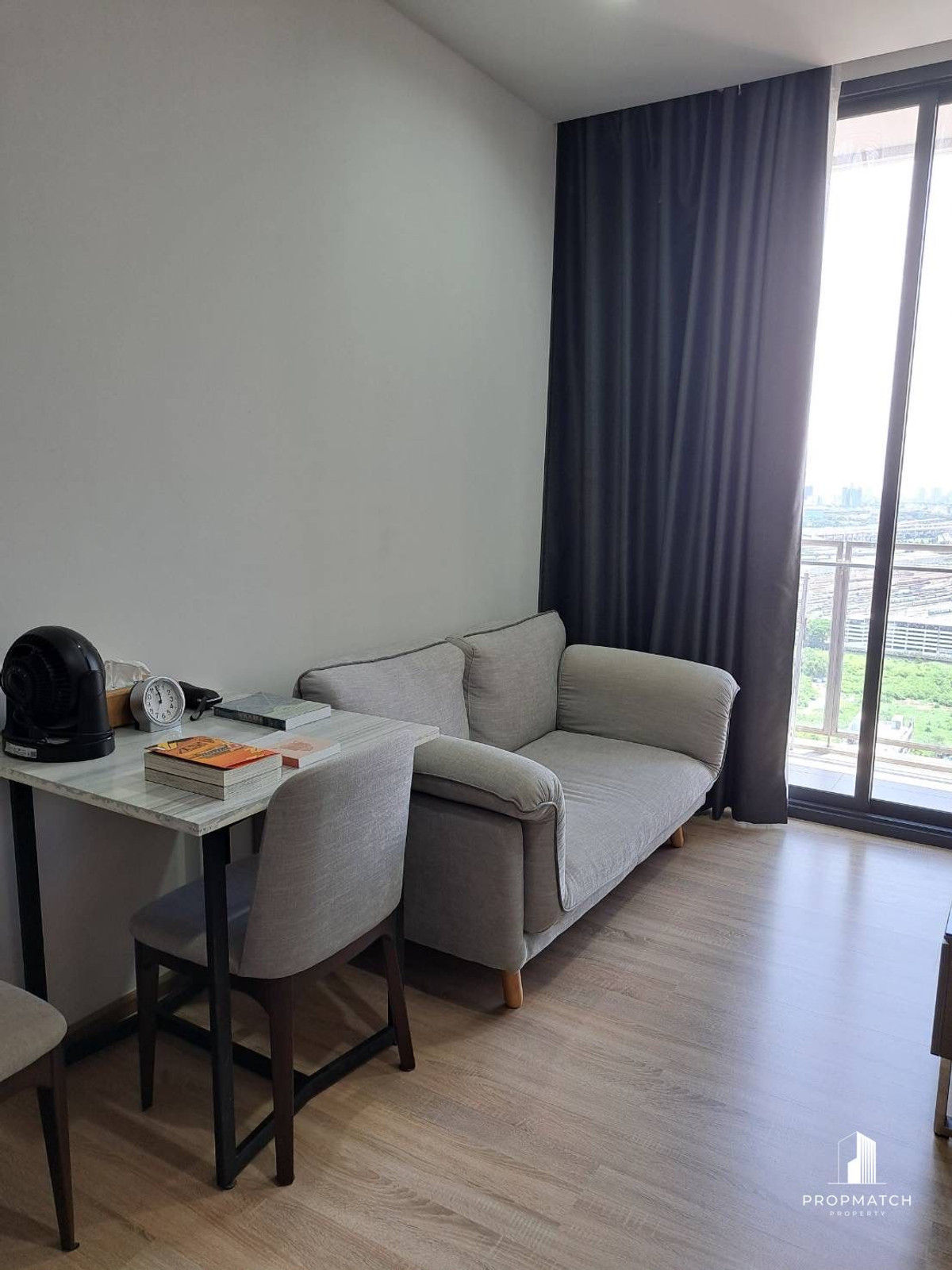 ขายคอนโดสะพานควาย จตุจักร : Hot Deal condo The Line Phahol - Pradipat