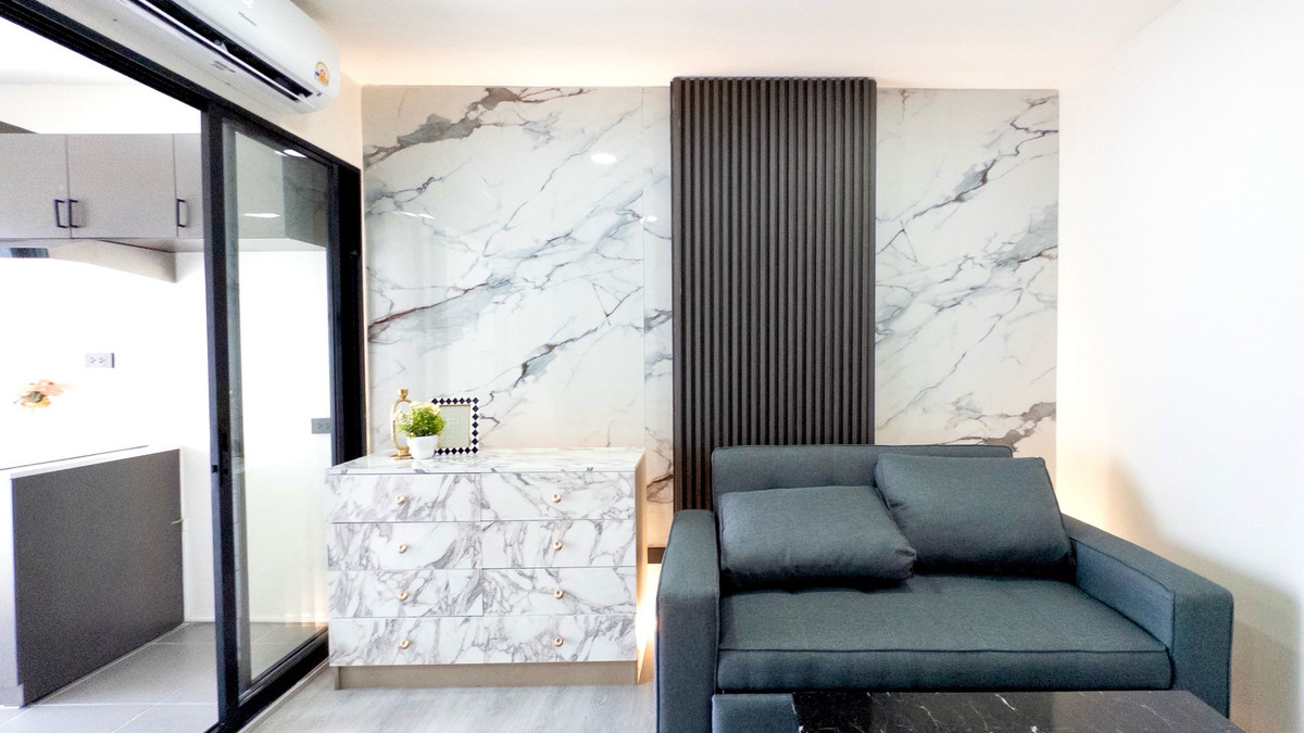 For SaleCondoKasetsart, Ratchayothin : The Niche ID Lat Phrao–Wang Hin Beautifully decorated room, newly renovated, only 2.3 million baht, free transfer.