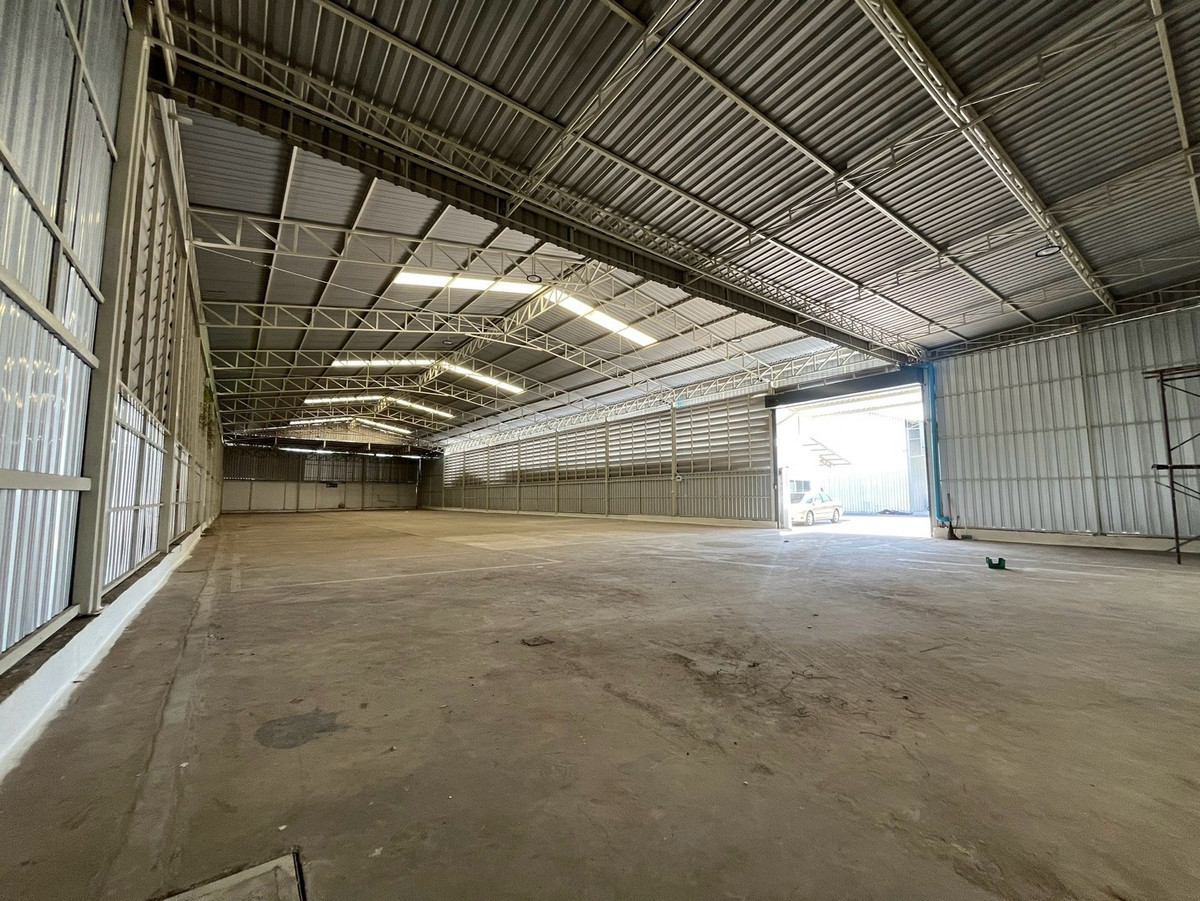 For RentWarehouseNawamin, Ramindra : Warehouse 1,744 square meters Ramindra 109 : FULFILLMEMT / LOGISTIC HUB / DISTRIBUTION / ASSEMBLY / ONLINE SELLER OR ECOMMERCE • WAREHOUSE