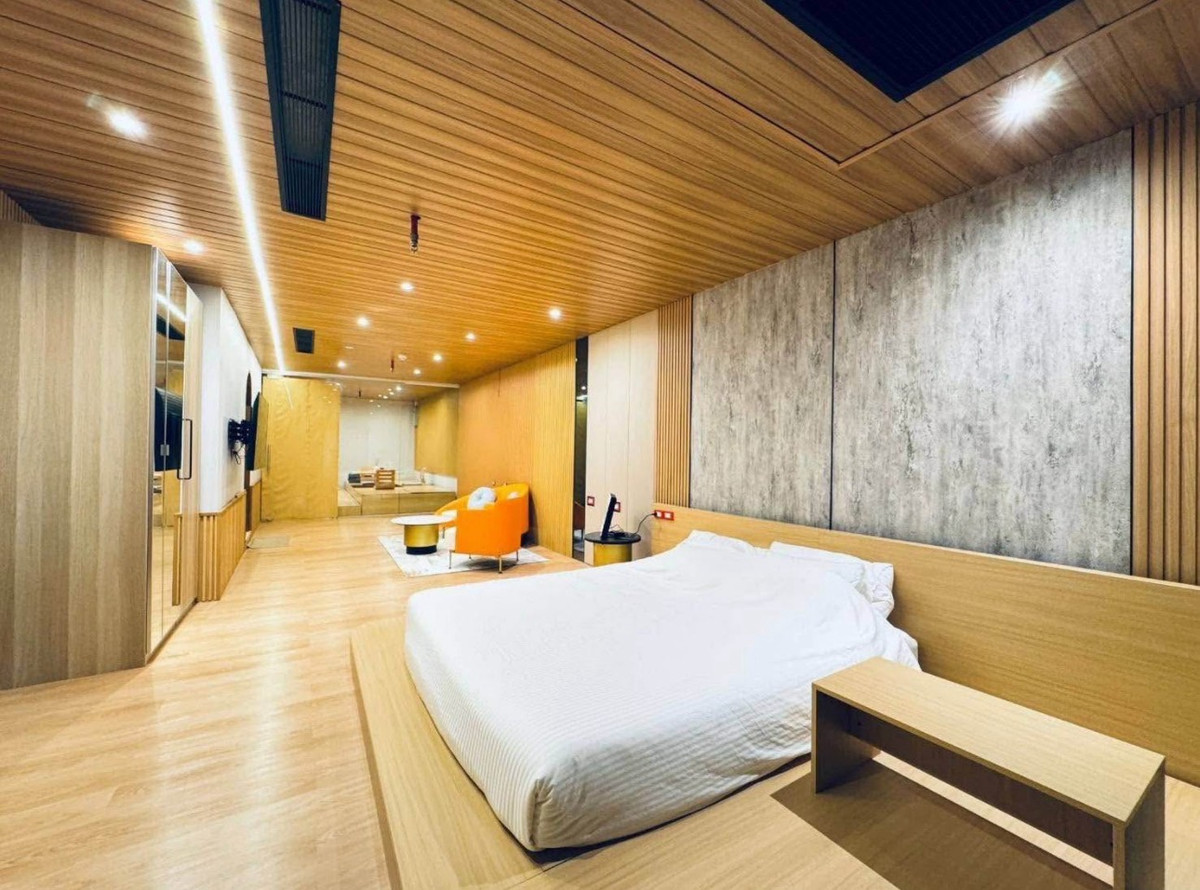 For RentCondoSilom, Saladaeng, Bangrak : For rent State Tower Silom