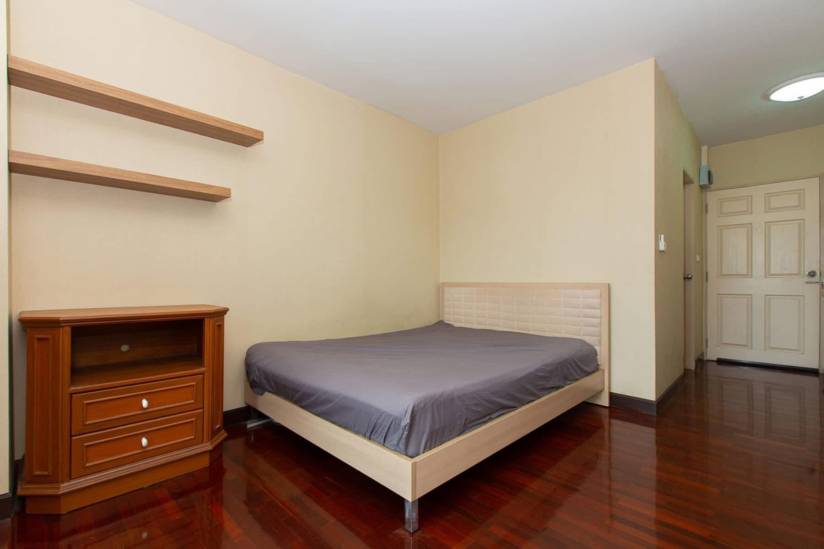 For RentCondoKasetsart, Ratchayothin : Condo for rent, Wilmore Phahonyothin 3, near BTS Sena, beautiful room, fully furnished, ready to move in (HR087)