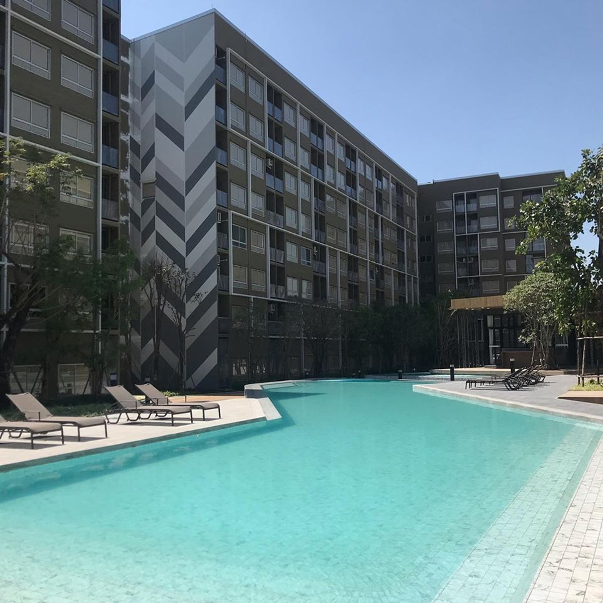 For RentCondoPathum Thani,Rangsit, Thammasat : ✅ Available! Ready to Move In – Plum ALIVE 1 🌟 Cheapest for Rent! 11,500 THB/month 🛏 2 Bedrooms  📏 36 sq.m. 🏙 Building D = 2nd Fl. 🔢 Good unit number 🚫 No Co-Agent