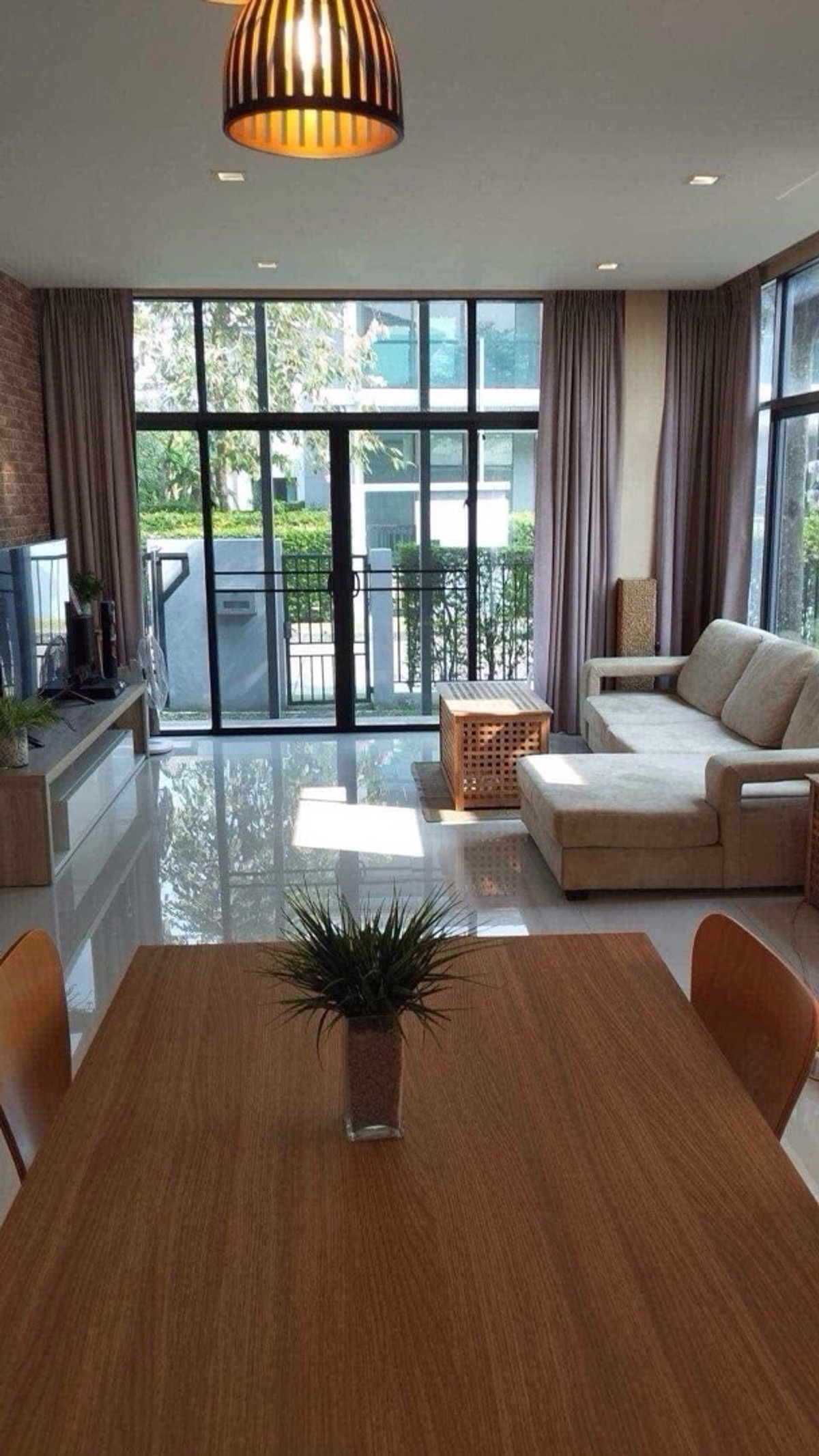 For RentHousePattanakan, Srinakarin : Setthasiri Rama 9 Krungthep Kreetha 7
Setthasiri Rama 9 Krungthep Kreetha 7