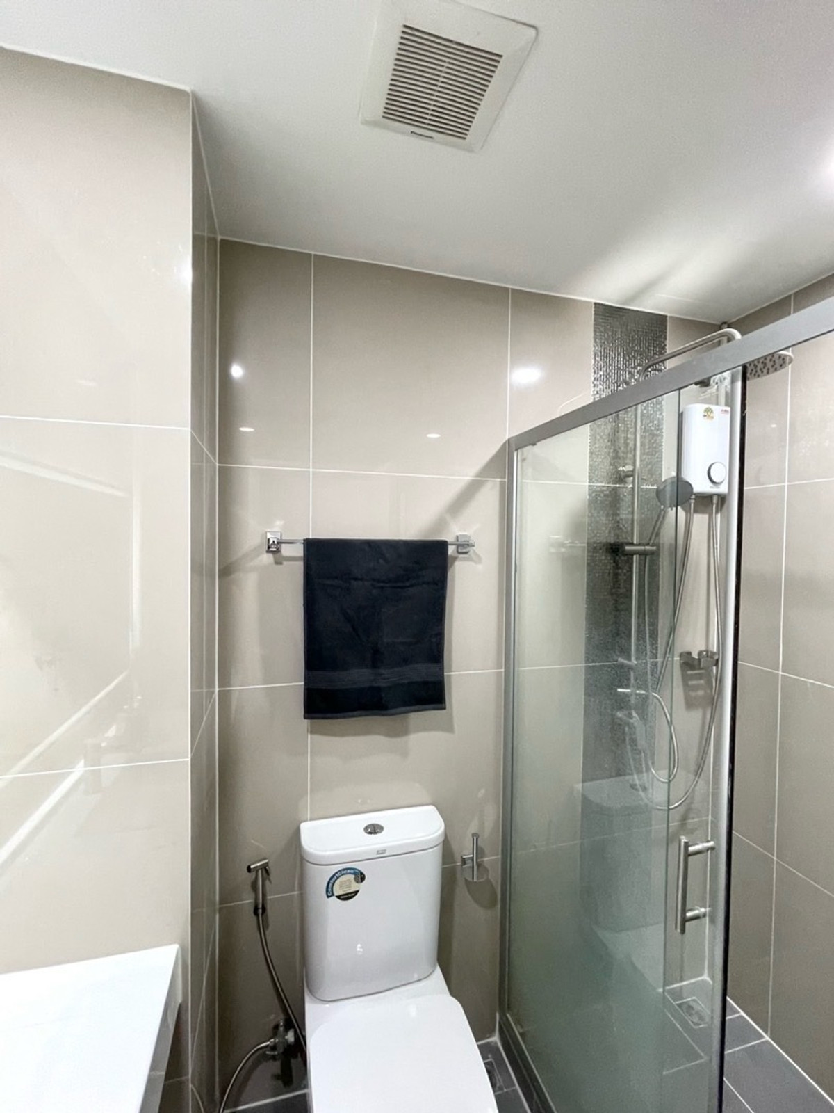 ให้เช่าคอนโดพระราม 9 เพชรบุรีตัดใหม่ RCA : 🔥ให้เช่าด่วน🔥ไอดีโอ นิว พระราม 9 ห้องแต่งสวย เฟอร์นิเจอร์ครบพร้อมเข้าอยู่ ใกล้ MRT พระราม 9