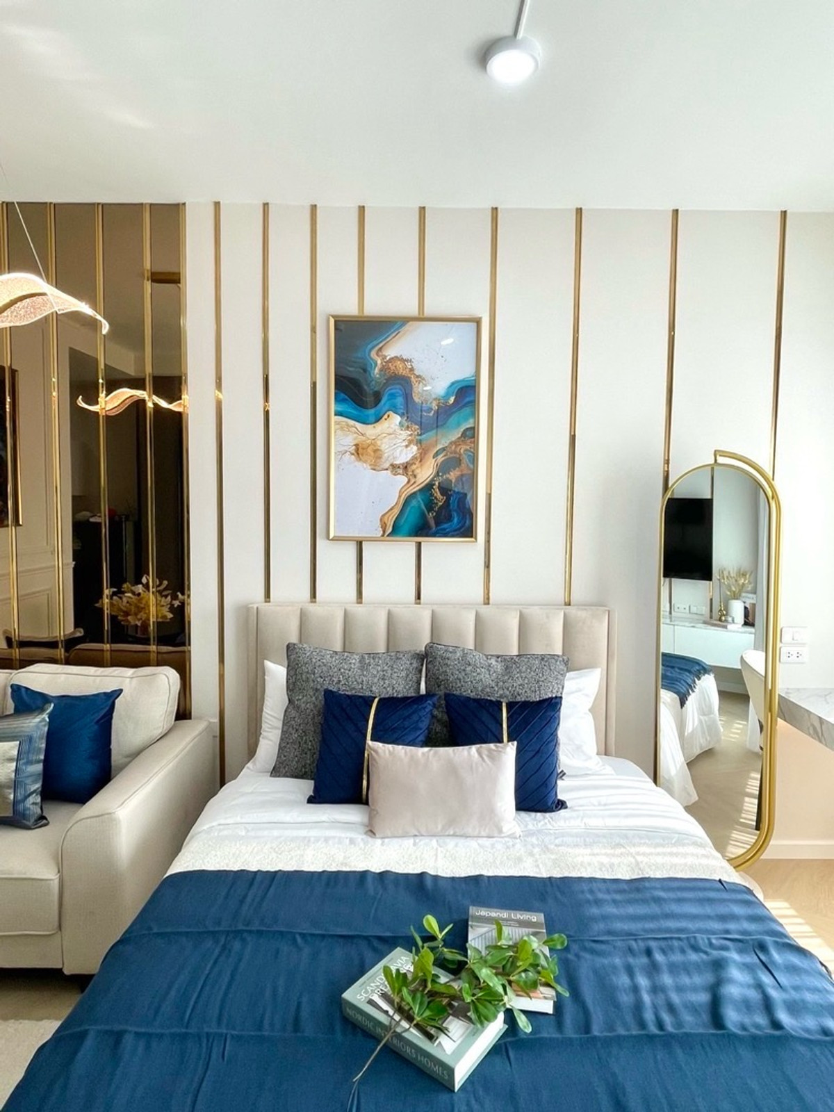 ให้เช่าคอนโดพระราม 9 เพชรบุรีตัดใหม่ RCA : 🔥ให้เช่าด่วน🔥ไอดีโอ นิว พระราม 9 ห้องแต่งสวย เฟอร์นิเจอร์ครบพร้อมเข้าอยู่ ใกล้ MRT พระราม 9