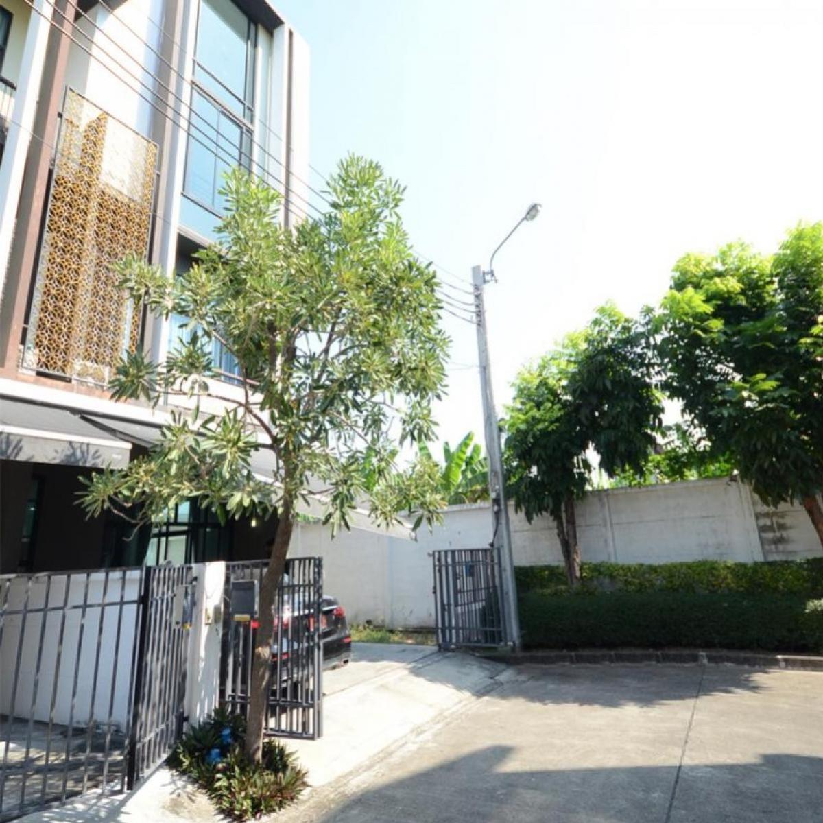 For SaleTownhomeBang Sue, Wong Sawang, Tao Pun : For Sale Townhouse/Townhome  , Flora Wongsawang  , Wong Sawang , Bang Su , Bangkok , CX-139187