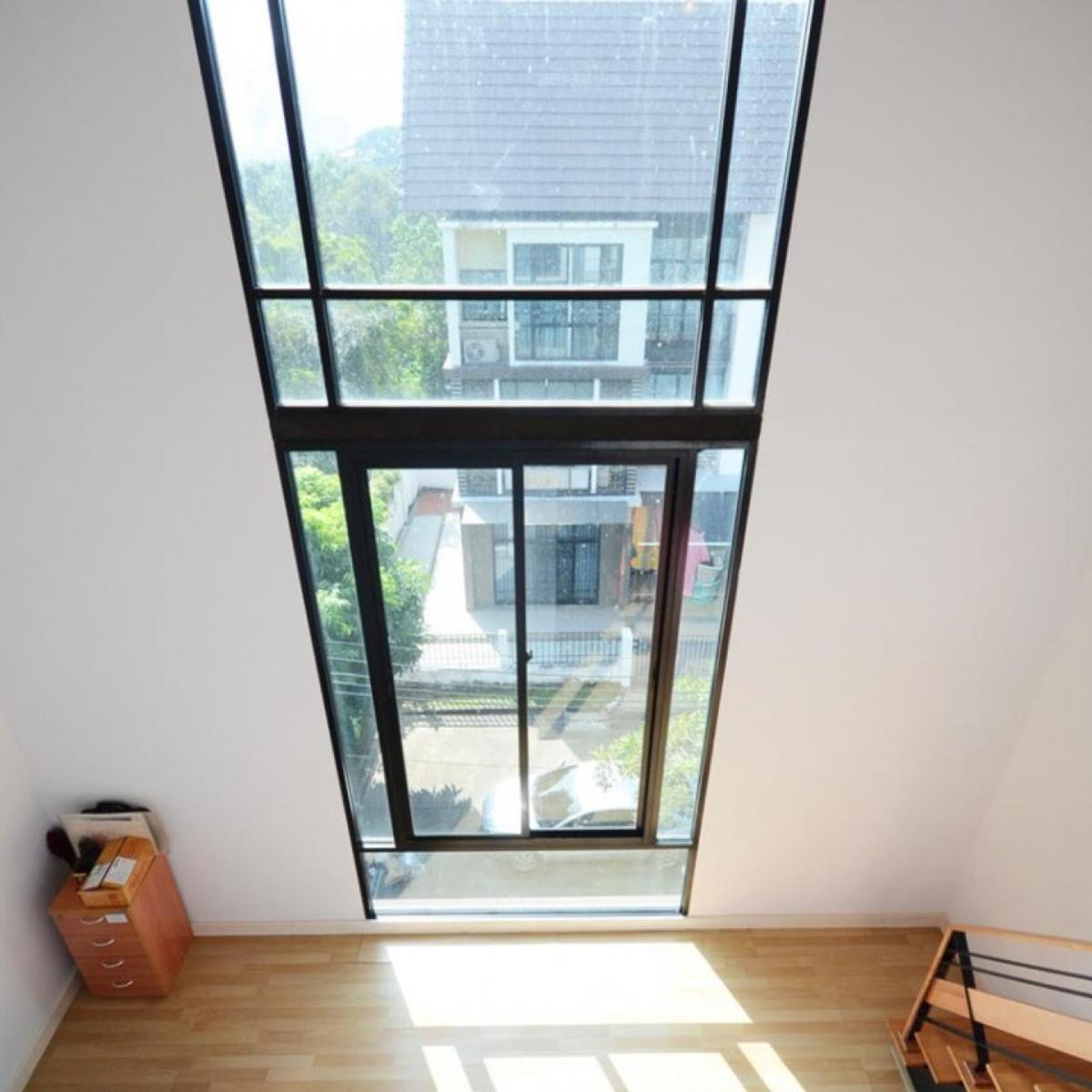 ขายทาวน์โฮมบางซื่อ วงศ์สว่าง เตาปูน : ขายทาวน์เฮ้าส์/ทาวน์โฮม  ฟลอรา วงศ์สว่าง วงศ์สว่าง เขต บางซื่อ กรุงเทพ CX-139187