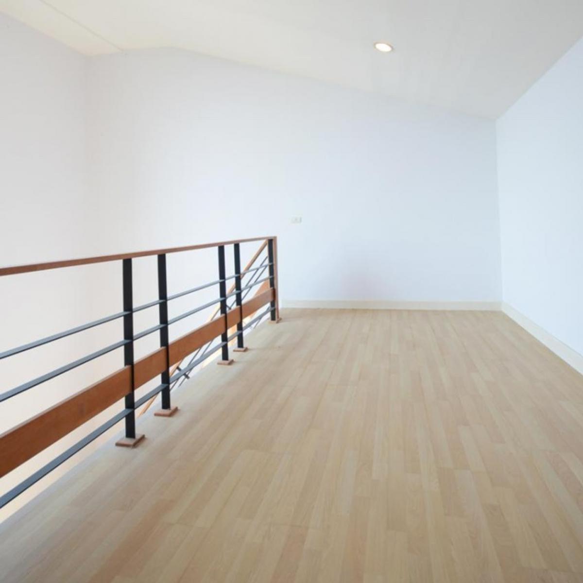 ขายทาวน์โฮมบางซื่อ วงศ์สว่าง เตาปูน : ขายทาวน์เฮ้าส์/ทาวน์โฮม  ฟลอรา วงศ์สว่าง วงศ์สว่าง เขต บางซื่อ กรุงเทพ CX-139187