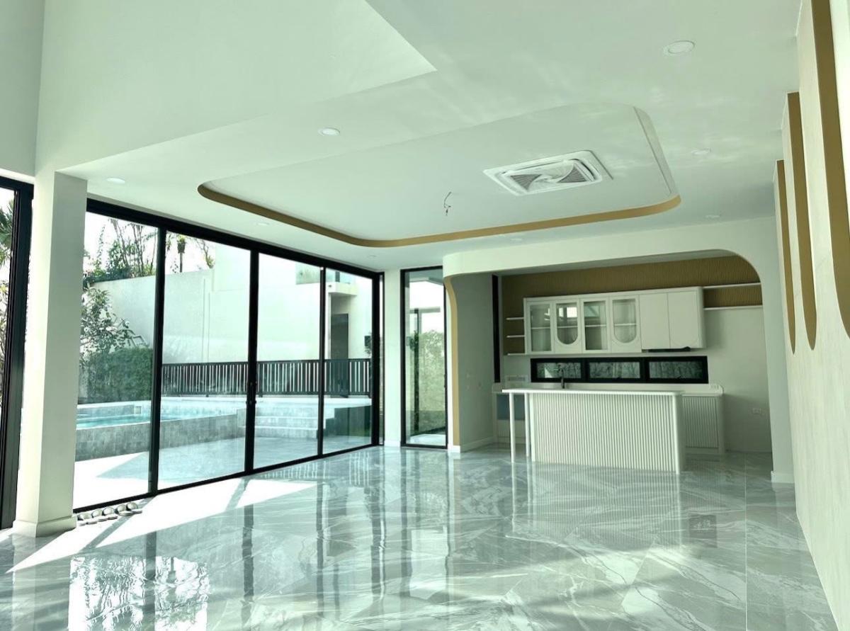 For SaleHouseKasetsart, Ratchayothin : For Sale House , The Master Ekkamai - Ramintra , nice view , wide frontage , Tha Raeng , Bang Khen , Bangkok , CX-139191