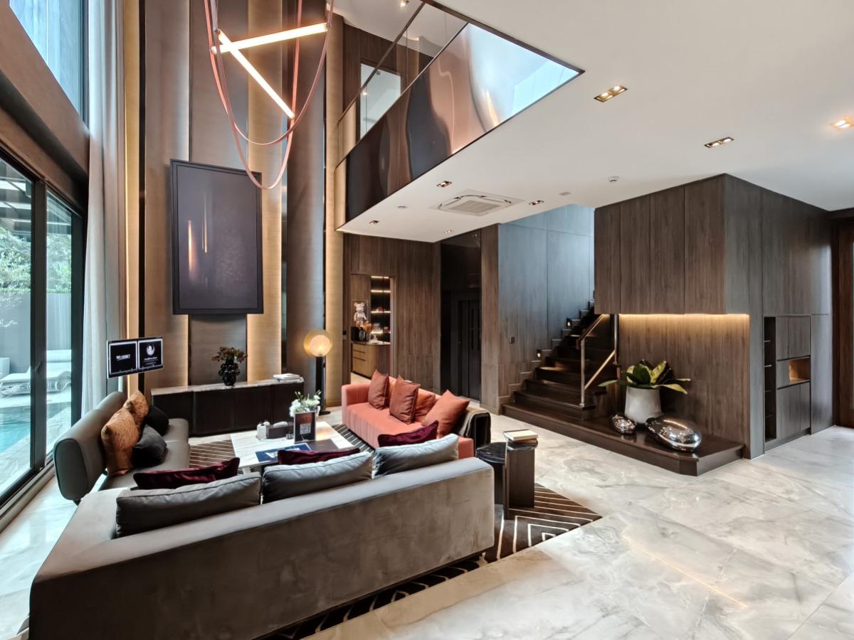 ขายบ้านเลียบทางด่วนรามอินทรา : ขายบ้าน  ไนน์ตี้ไฟว์ อีสต์วัน ห้องมุม หน้ากว้าง คลองจั่น เขต บางกะปิ กรุงเทพ CX-138970