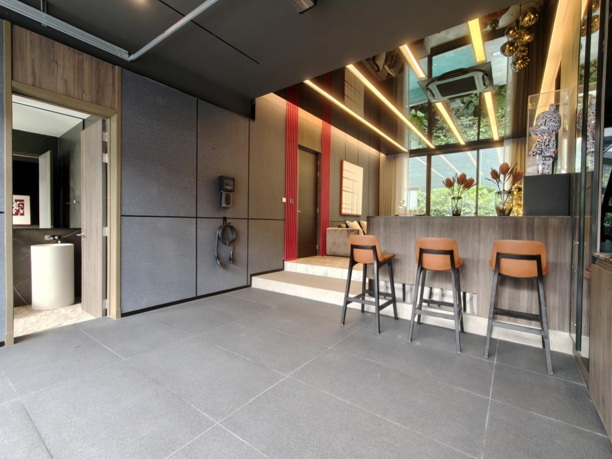 ขายบ้านเลียบทางด่วนรามอินทรา : ขายบ้าน  ไนน์ตี้ไฟว์ อีสต์วัน ห้องมุม หน้ากว้าง คลองจั่น เขต บางกะปิ กรุงเทพ CX-138970