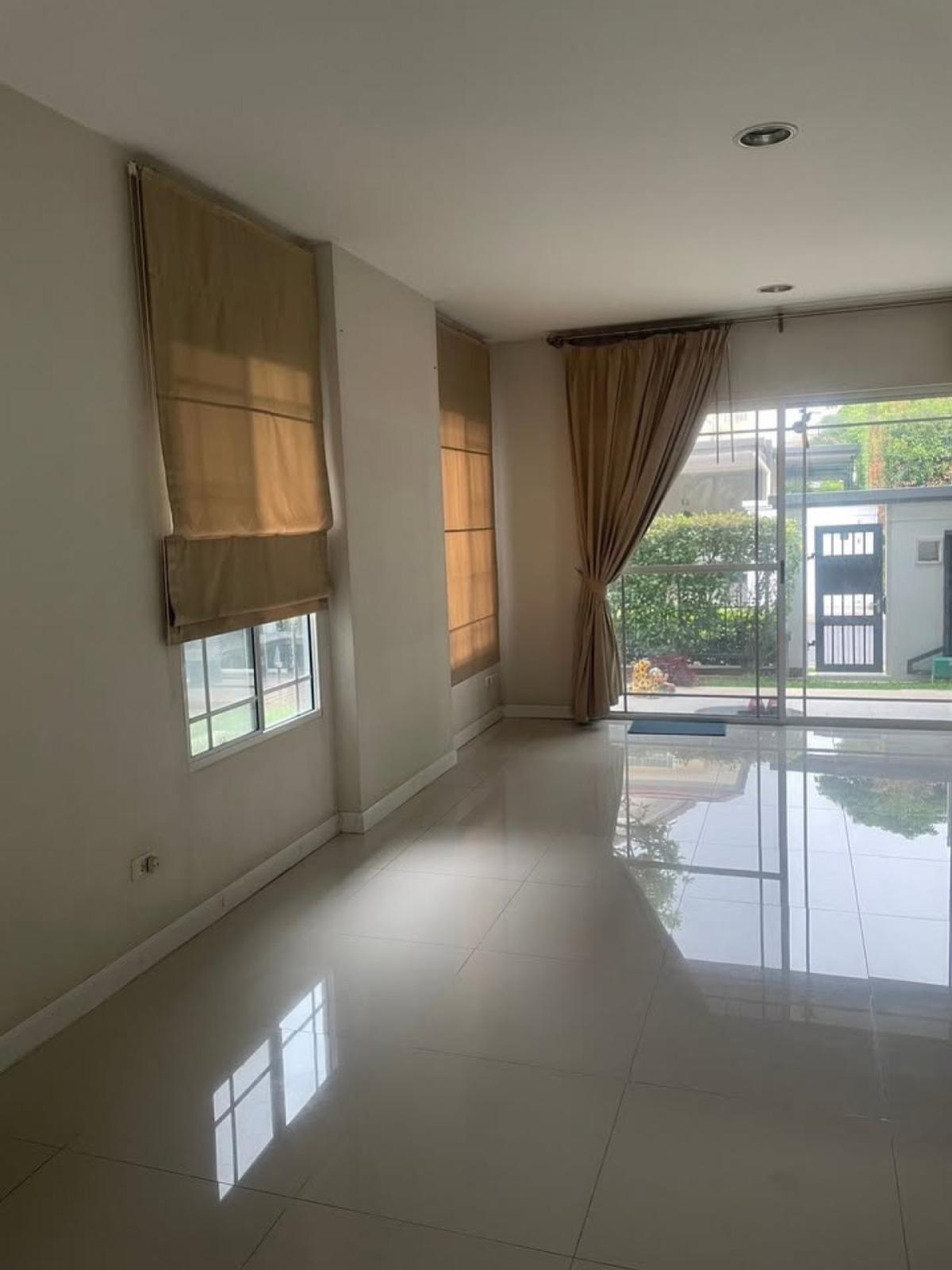 For SaleHousePhutthamonthon, Salaya : For Sale House , Nanthawan Uthayan - Aksa , Salathammasop Sop , Thawi Watthana , Bangkok , CX-138507