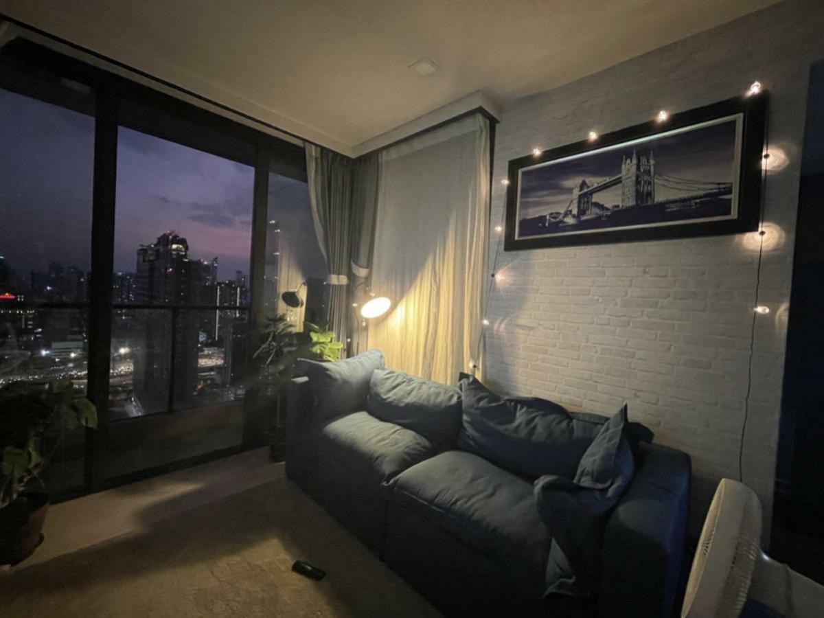 ขายคอนโดพระราม 9 เพชรบุรีตัดใหม่ RCA : ขายคอนโด  วันไนน์ไฟว์ อโศก - พระราม 9 MRT-พระราม 9 ห้วยขวาง เขต ห้วยขวาง กรุงเทพ CX-111604