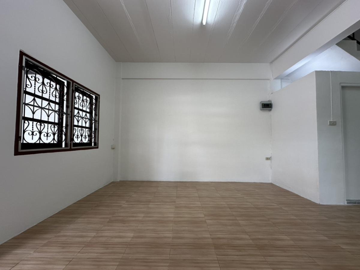 ขายทาวน์โฮมมีนบุรี-ร่มเกล้า : ขายทาวน์เฮ้าส์/ทาวน์โฮม บ้านปรีชา สุวินทวงศ์ แสนแสบ เขต มีนบุรี กรุงเทพ CX-138771