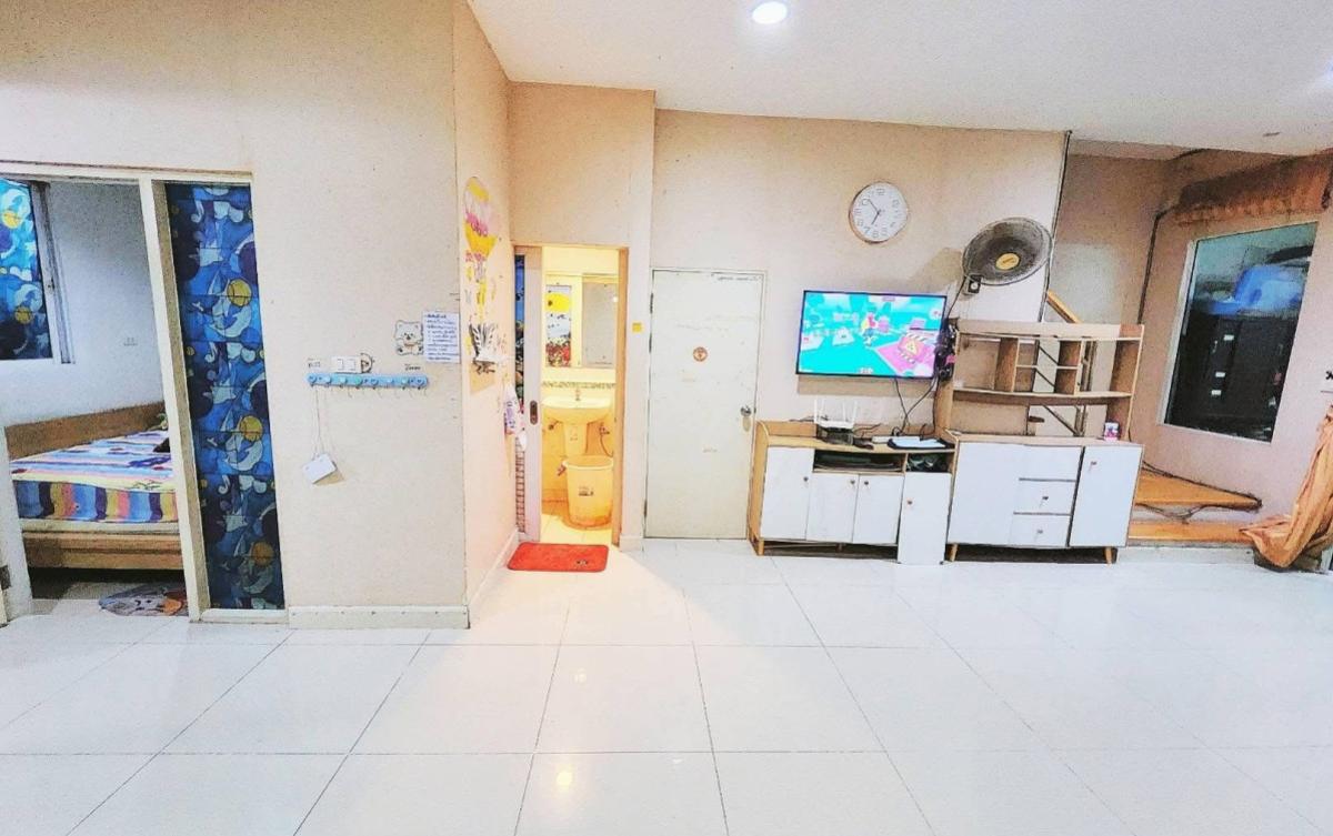 ขายบ้านรัชดา ห้วยขวาง : ขายทาวน์เฮ้าส์/ทาวน์โฮม บ้านกลางเมือง รัชดา 36 MRT-ลาดพร้าว แขวงจันทรเกษม เขต จตุจักร กรุงเทพ CX-138546