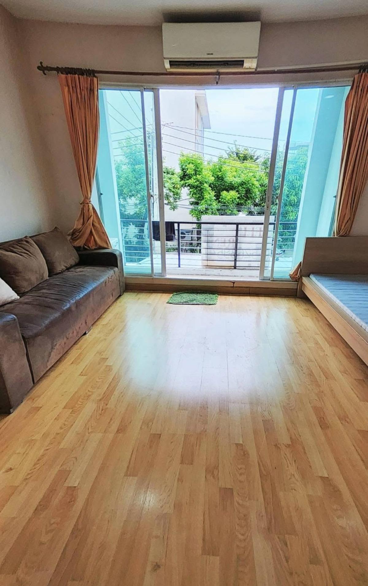 ขายบ้านรัชดา ห้วยขวาง : ขายทาวน์เฮ้าส์/ทาวน์โฮม บ้านกลางเมือง รัชดา 36 MRT-ลาดพร้าว แขวงจันทรเกษม เขต จตุจักร กรุงเทพ CX-138546