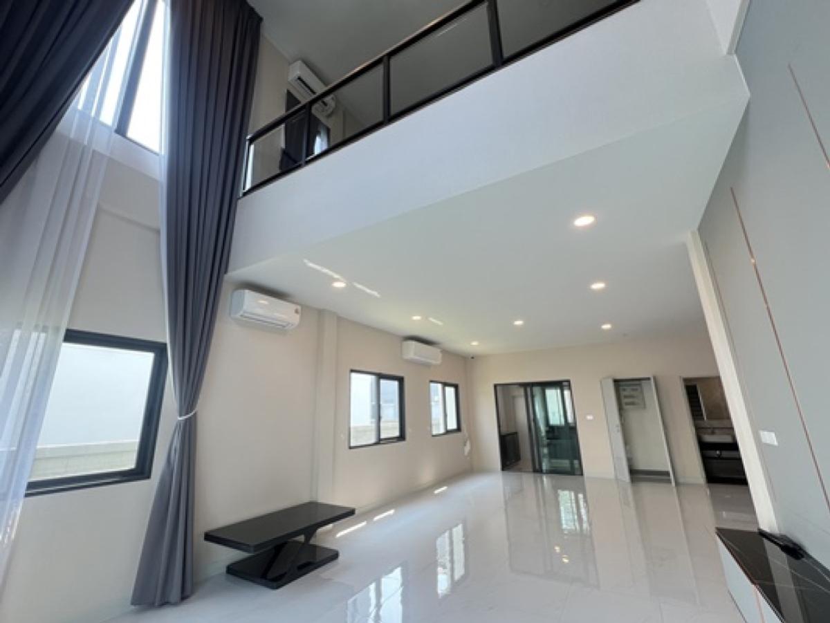 For SaleHousePhutthamonthon, Salaya : For Sale House , THE CITY Thawiwatthana , corner unit , Nong Khang Phlu , Nong Khaem , Bangkok , CX-137960