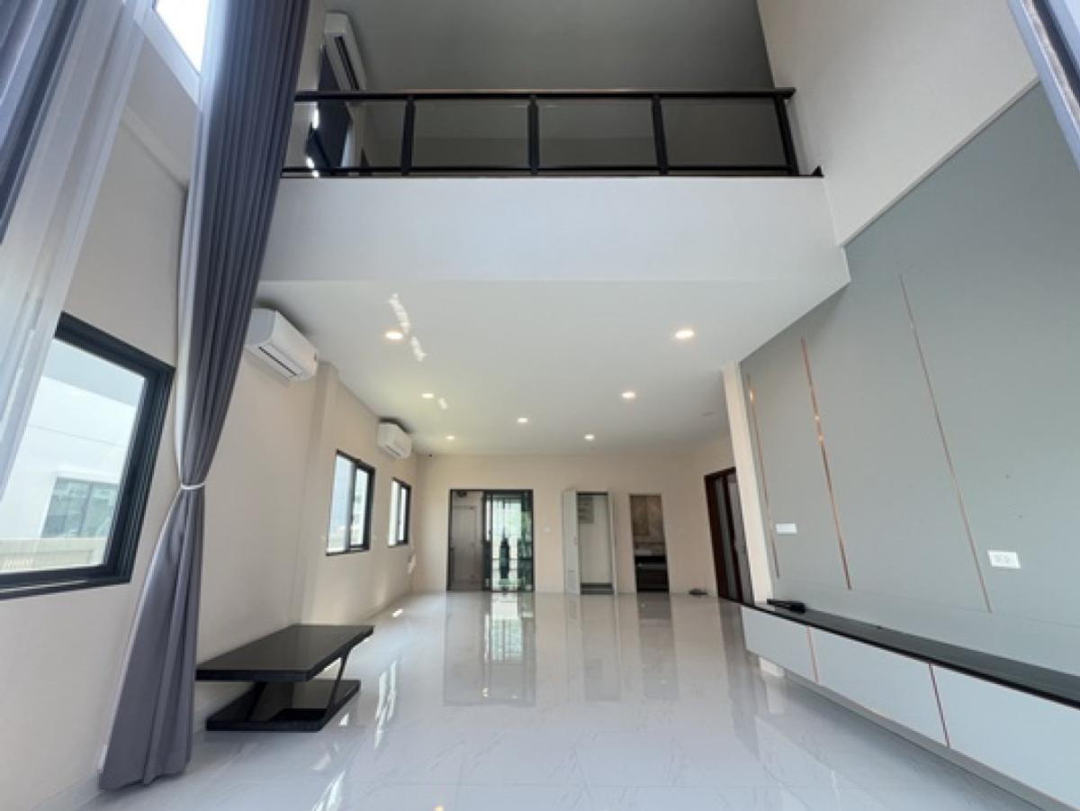 For SaleHousePhutthamonthon, Salaya : For Sale House , THE CITY Thawiwatthana , corner unit , Nong Khang Phlu , Nong Khaem , Bangkok , CX-137960