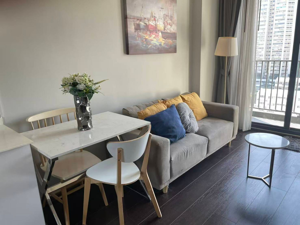 For RentCondoSukhumvit, Asoke, Thonglor : Condo for rent C Ekkamai, fully furnished condo, ready to move in, close to BTS Ekkamai and many department stores!!