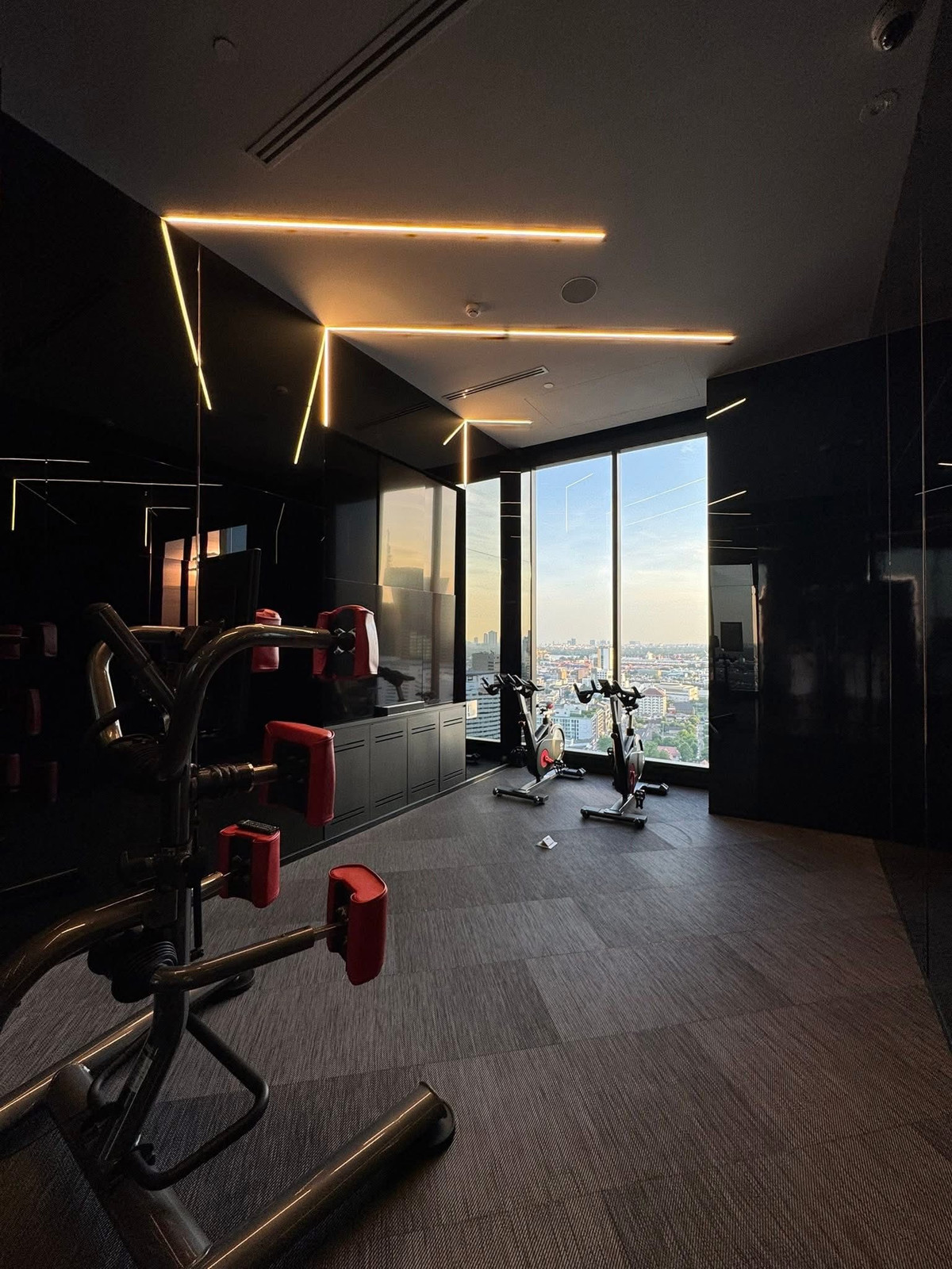 For RentCondoSukhumvit, Asoke, Thonglor : [Brand New Built-in] IDEO Q Sukhumvit 36 - 1BR Corner Unit | 38 sqm | 8th Fl. | Tower A