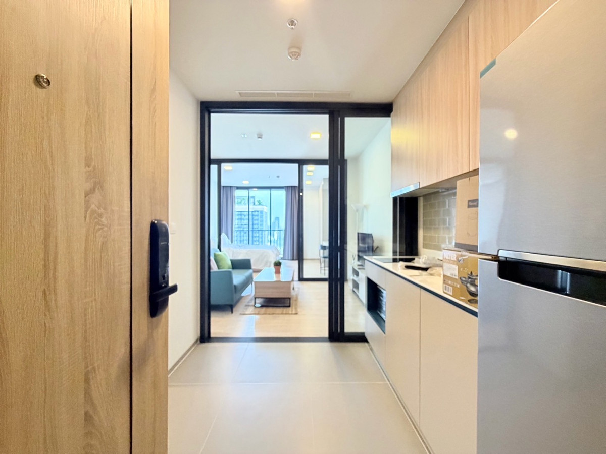 For RentCondoRatchathewi,Phayathai : 📌For rent XT Phayathai, 1st hand room ✨