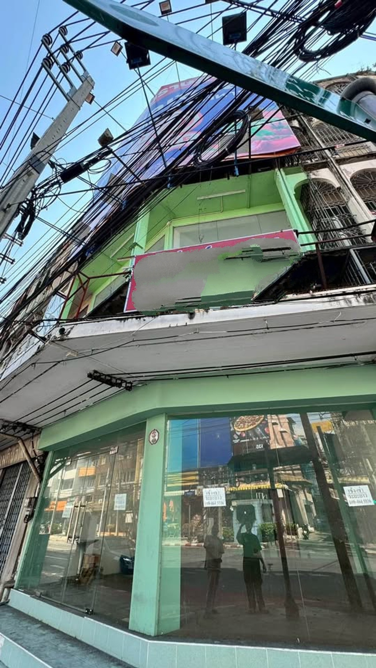 ให้เช่าอาคารพาณิชย์พระราม 3 สาธุประดิษฐ์ : HR3076ปล่อยเช่าอาคารพาณิชย์ 4.5 ชั้น มีดาดฟ้า ย่านสาธุประดิษฐ์ ใกล้แหล่งเศรษฐกิจสาทร-สีลม เหมาะเปิดร้านค้า ทำธุรกิจ