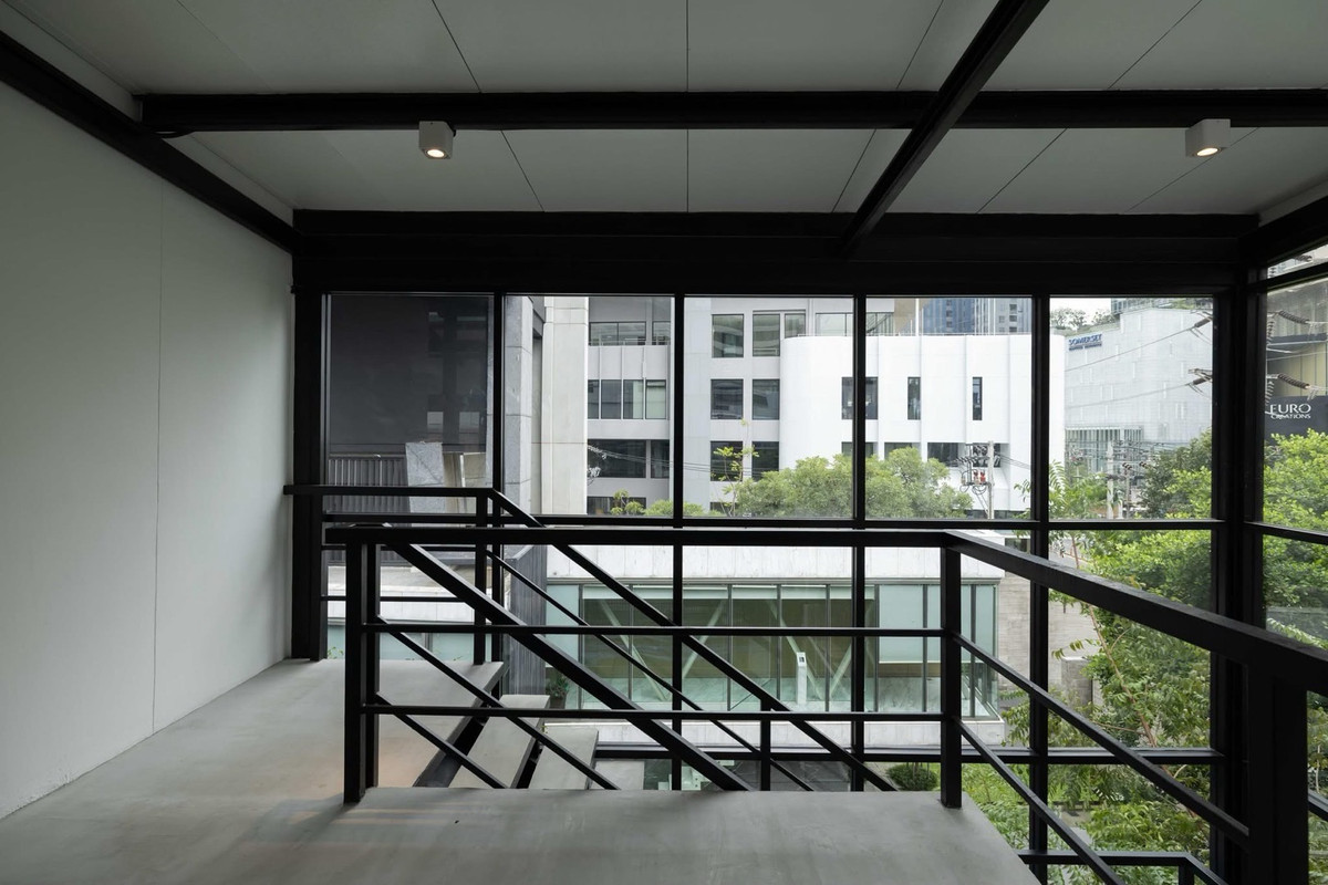 For RentShop HouseSukhumvit, Asoke, Thonglor : For Rent Commercial Space in Thonglor