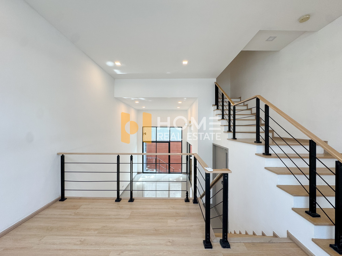 ขายทาวน์โฮมพัฒนาการ ศรีนครินทร์ : Rare Item! ทาวน์โฮมหรู 🔥 อาร์เด้น พัฒนาการ / 3 ห้องนอน (ขาย), Arden Phatthanakan 3 Bedrooms (FOR SALE) FON260 