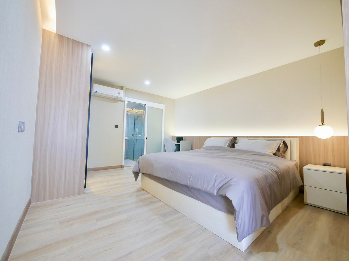 ขายคอนโดอ่อนนุช อุดมสุข : ขายคอนโด Winning Tower สุขุมวิท 71(ปรีดีพนมยงค์) ขนาด 83 ตร.ม. 2 ห้องนอน 2 ห้องน้ำ รีโนเวทใหม่ ใกล้ BTS เอกมัย,BTS พระโขนง