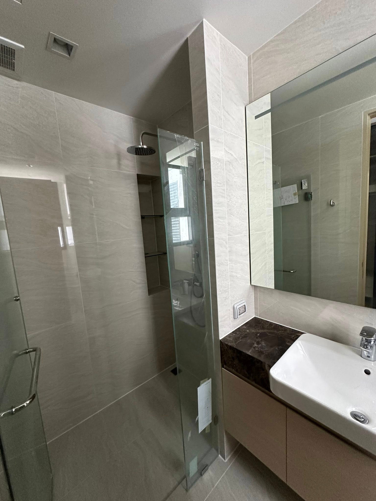 ให้เช่าคอนโดสุขุมวิท อโศก ทองหล่อ : Noble State 39 – ห้องใหม่มือหนึ่ง ชั้น 32 วิว Emsphere แต่งครบ เครื่องใช้ไฟฟ้าจัดเต็ม ✨